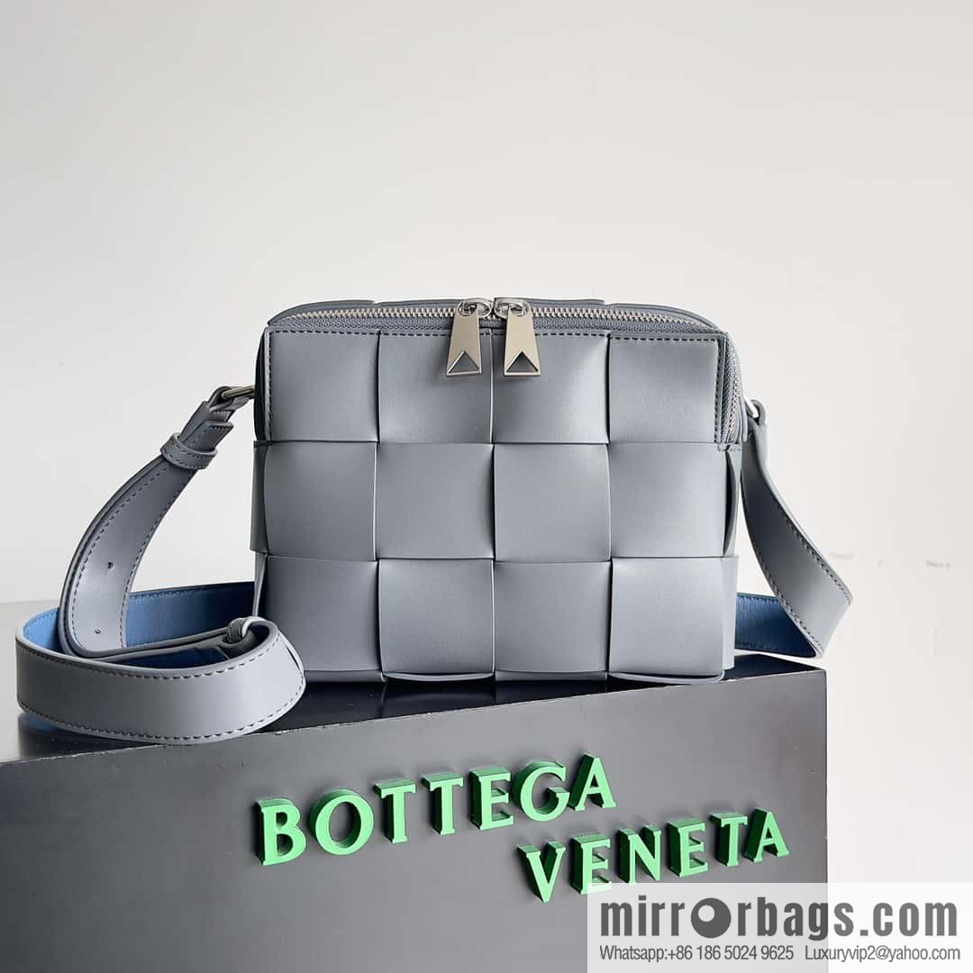 BV Men's Camera Bag BV Men's 2023 SS Pre Spring New Camera, Model Number: 730027