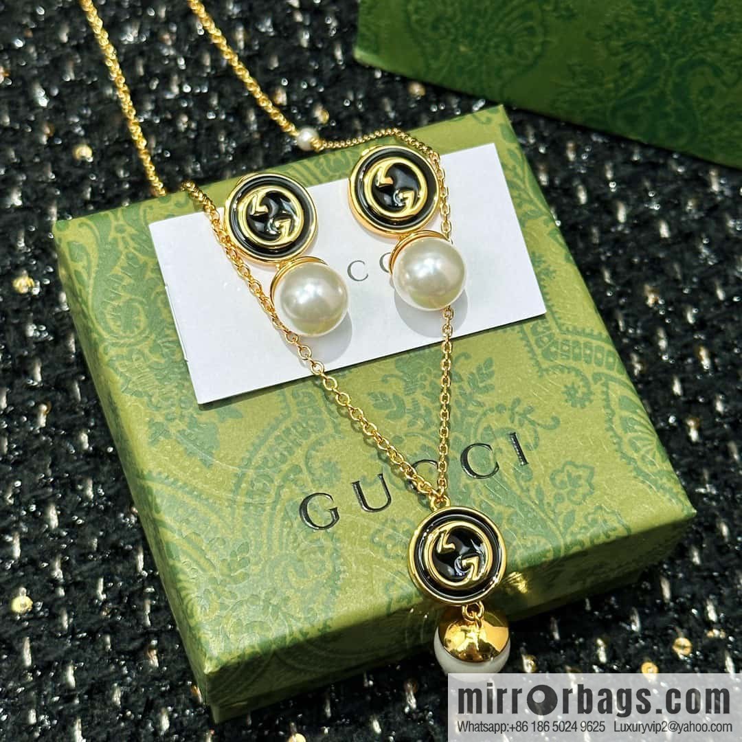 ❗️New ❗️ ☀ new Gucci Gucci double G pearl stud earrings necklace ☀