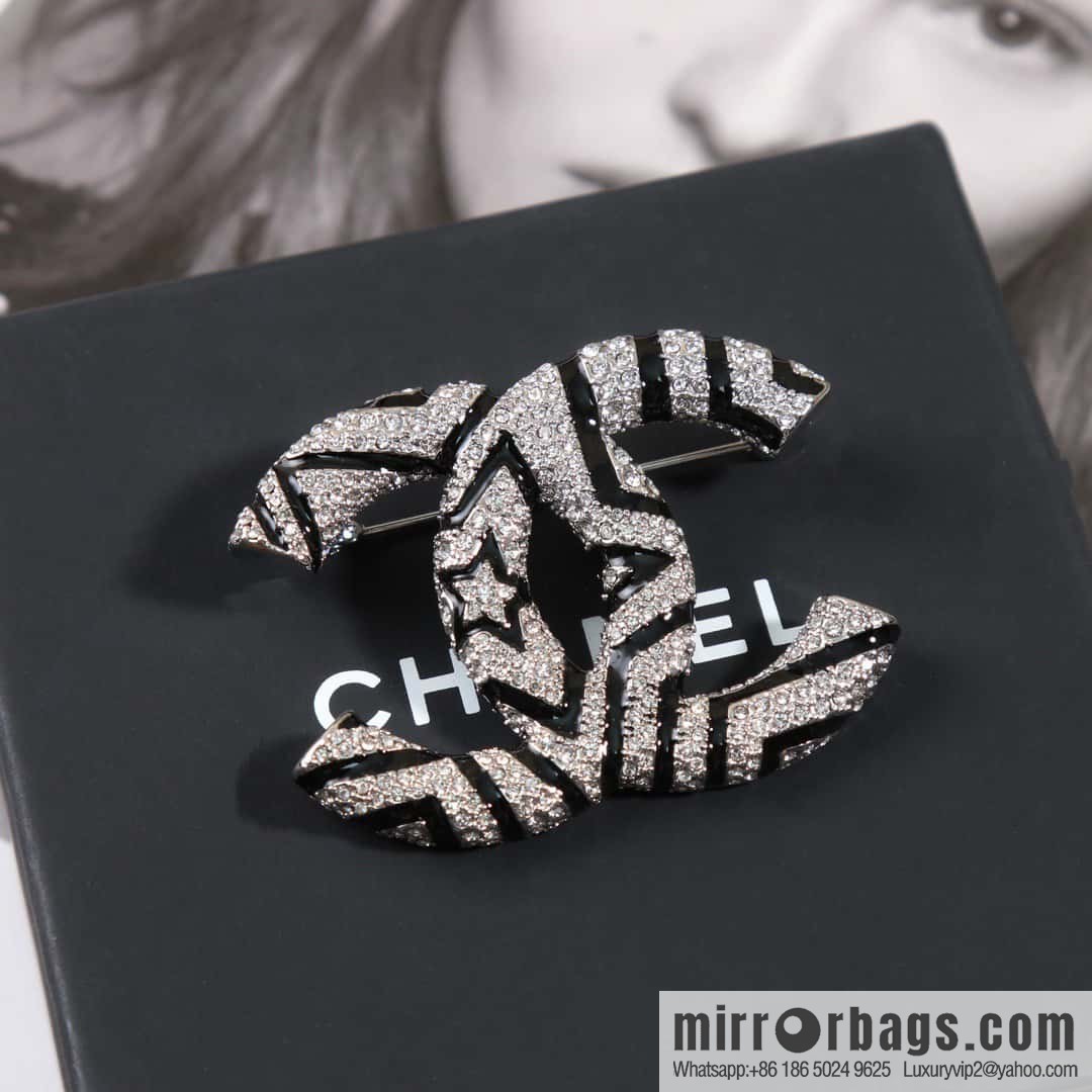 ☀️New ☑️ Chanel Double C Pentagram ⭐ Stars Full Diamond Brooch ☀️