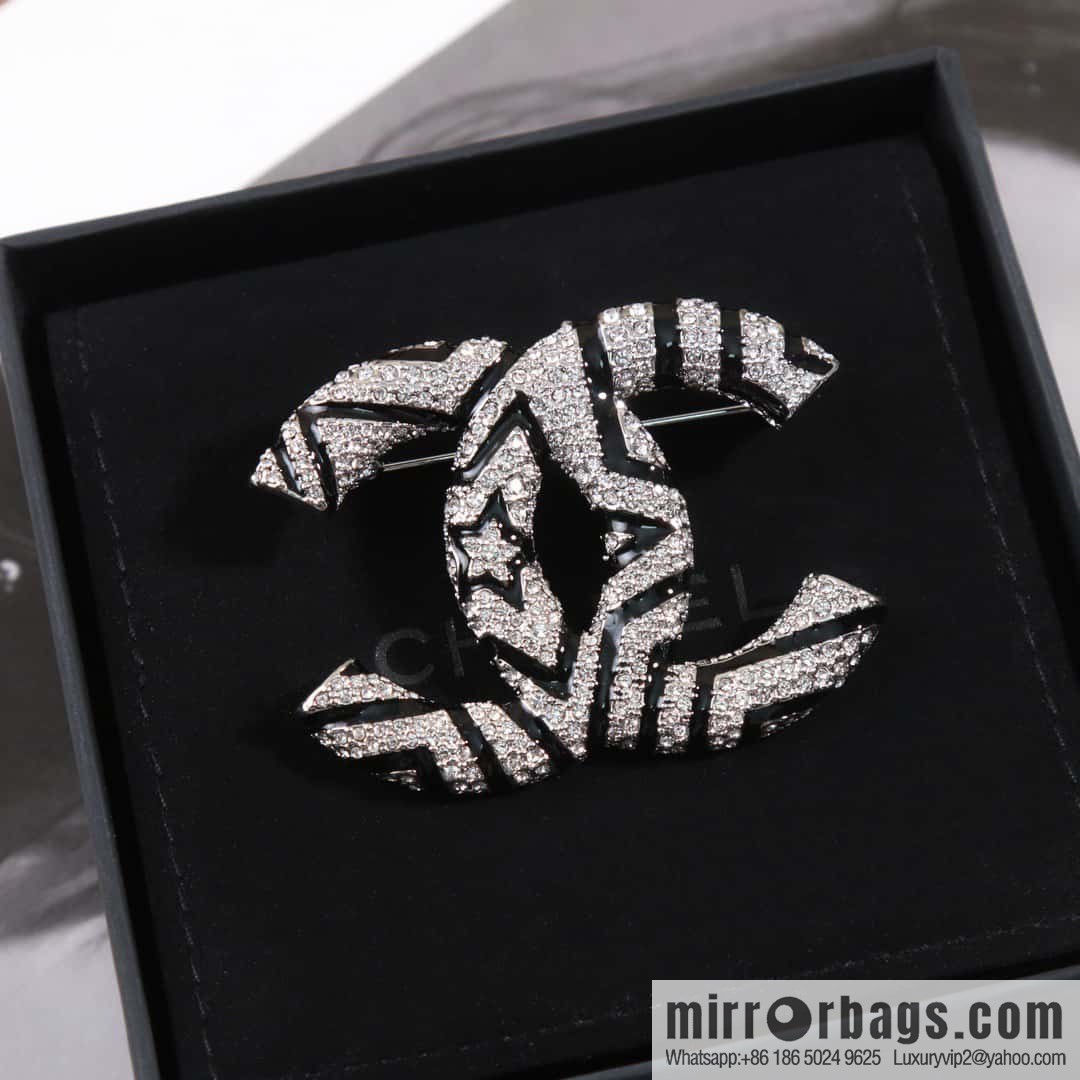 ☀️New ☑️ Chanel Double C Pentagram ⭐ Stars Full Diamond Brooch ☀️