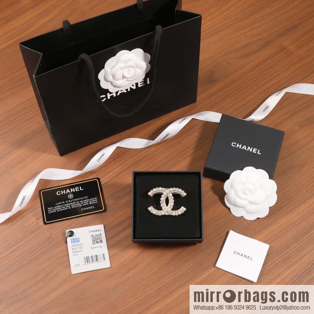 ☀️New ☑️ Chanel double c love peach heart full diamond brooch ☀️