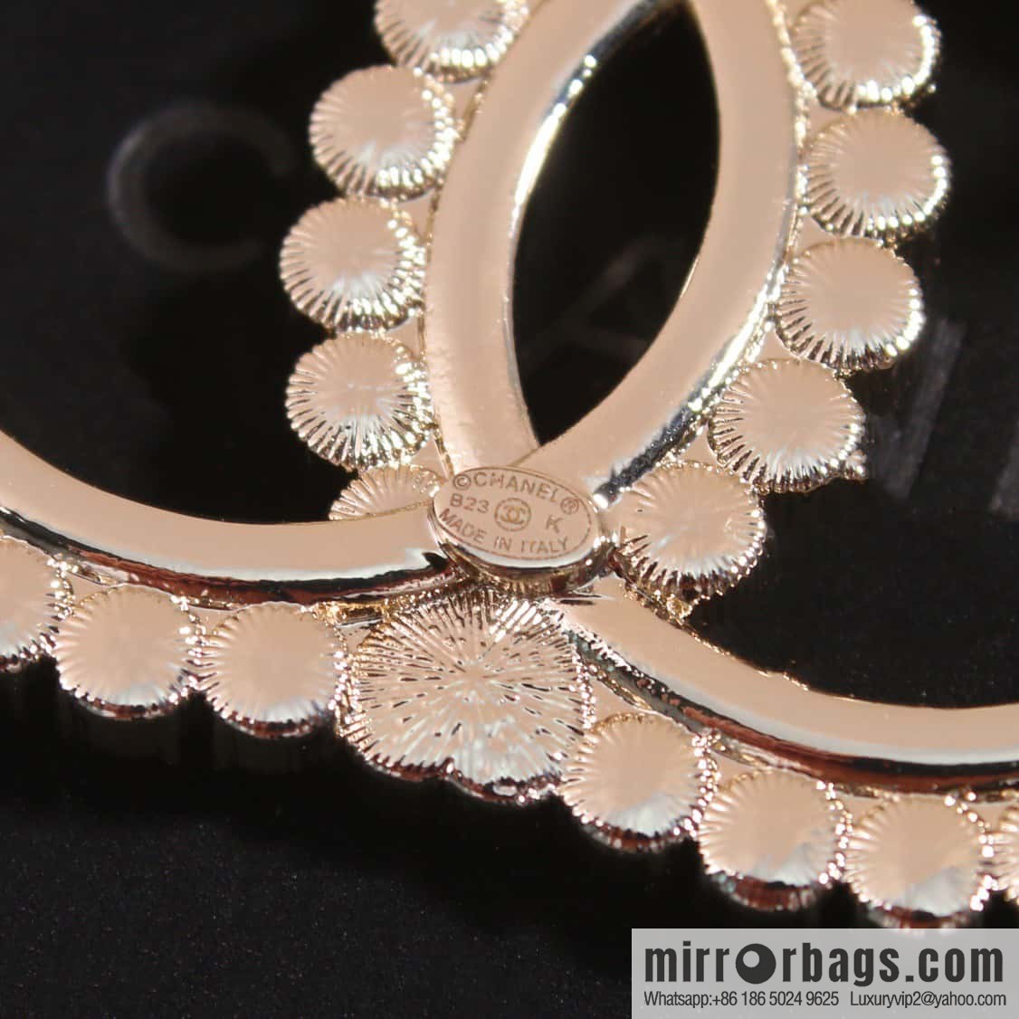 ☀️New ☑️ Chanel double c love peach heart full diamond brooch ☀️