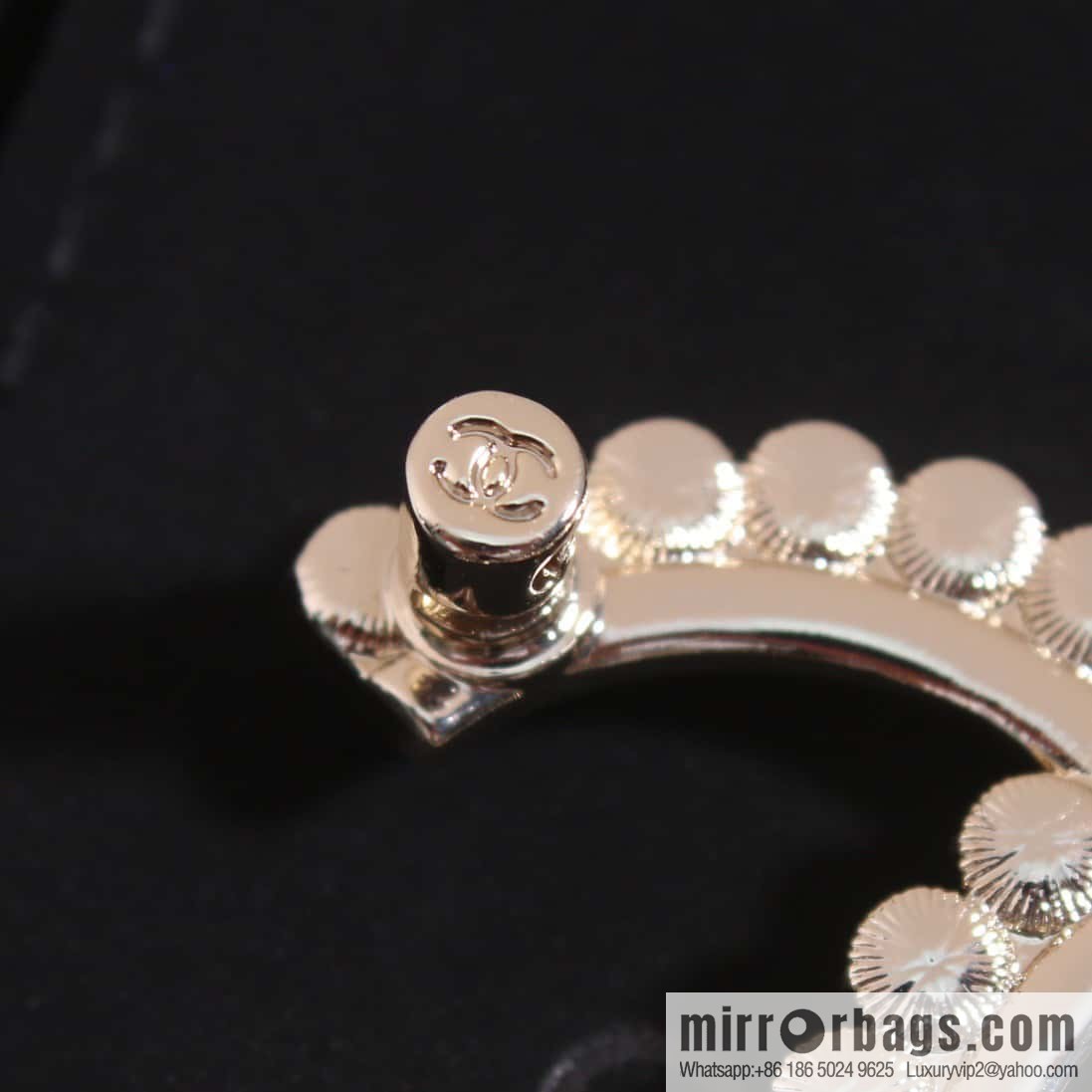 ☀️New ☑️ Chanel double c love peach heart full diamond brooch ☀️