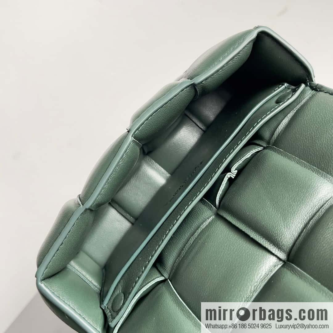 8 grid cassette Bv new 8 grid cassette Bv new 23 years model number: 710075 rain tree green
