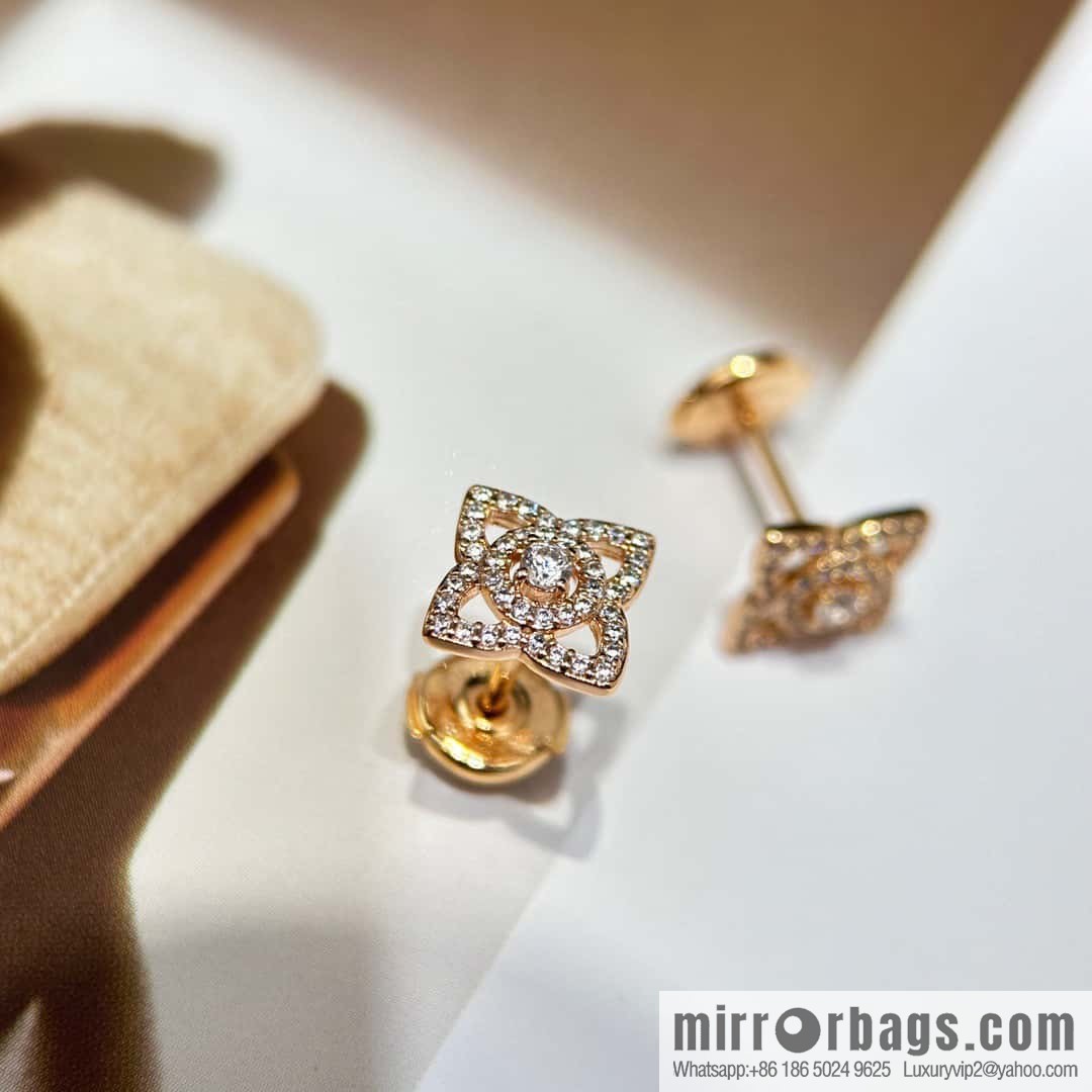 ❗️New ❗️ New ☑️ De Beers De Beers Mini Lotus Lotus Stud Earrings