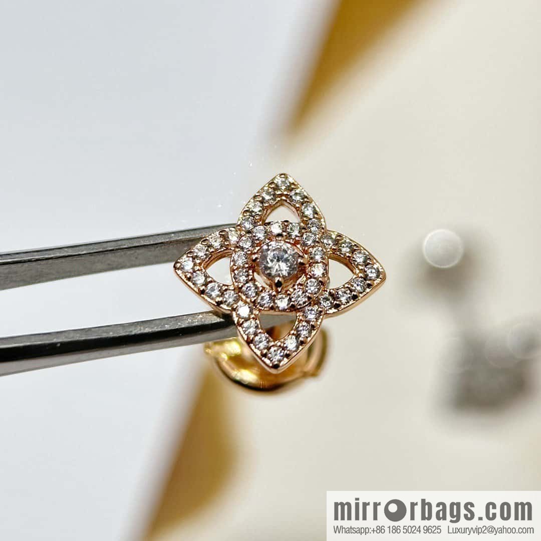 ❗️New ❗️ New ☑️ De Beers De Beers Mini Lotus Lotus Stud Earrings