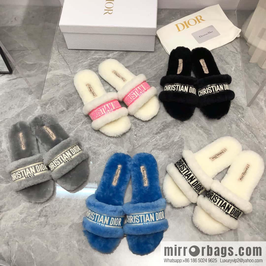 🐰🐰New color 2023-CD wool mop embroidered slippers series