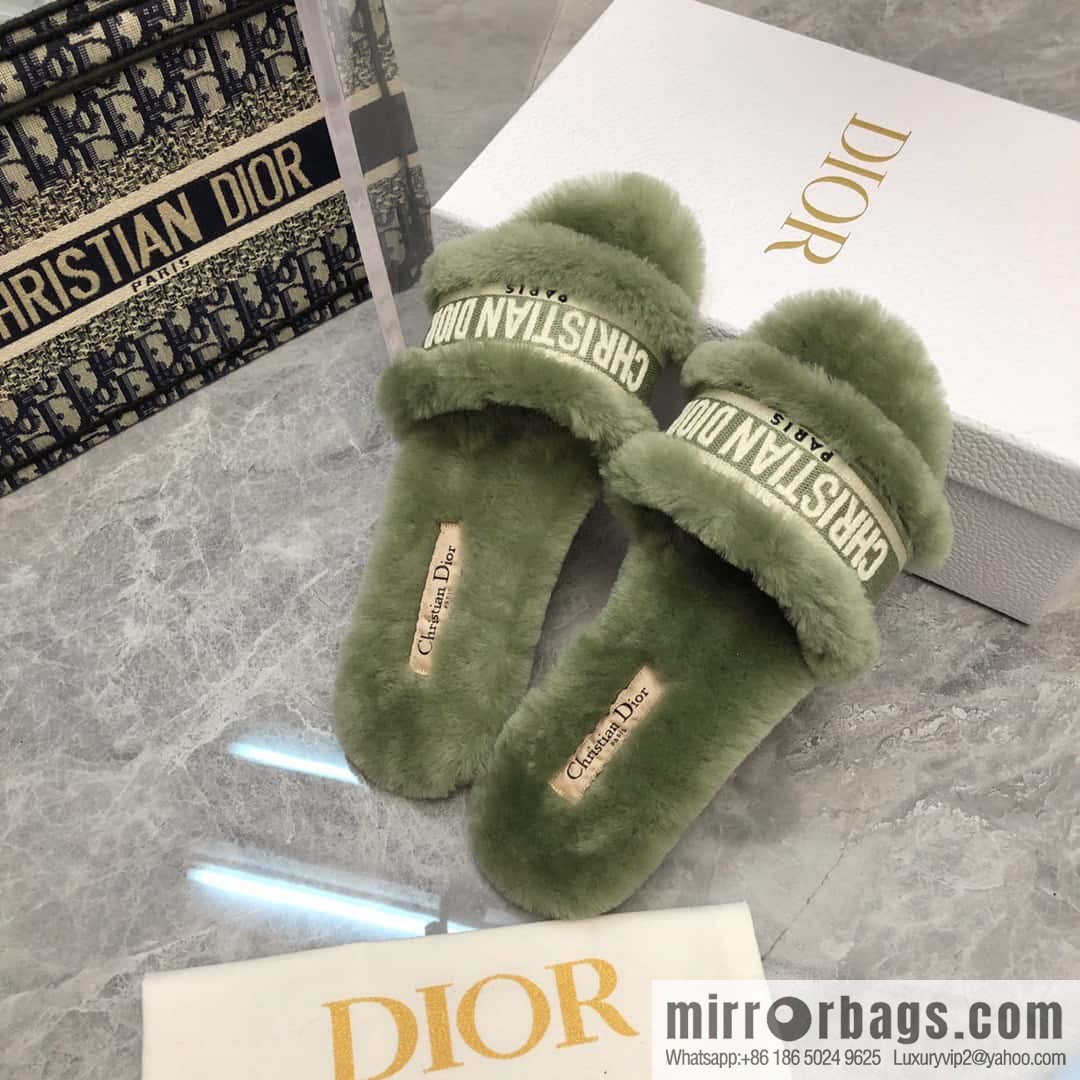 🐰🐰New color 2023-CD wool mop embroidered slippers series
