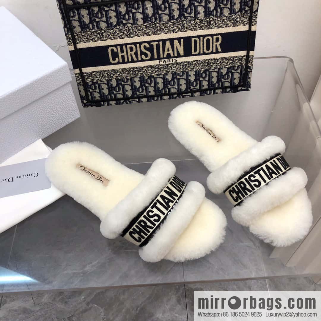 🐰🐰New color 2023-CD wool mop embroidered slippers series