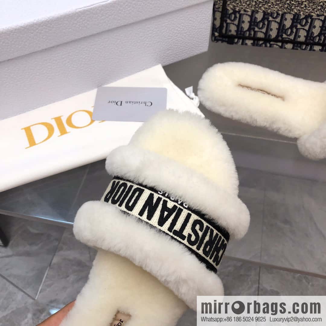 🐰🐰New color 2023-CD wool mop embroidered slippers series