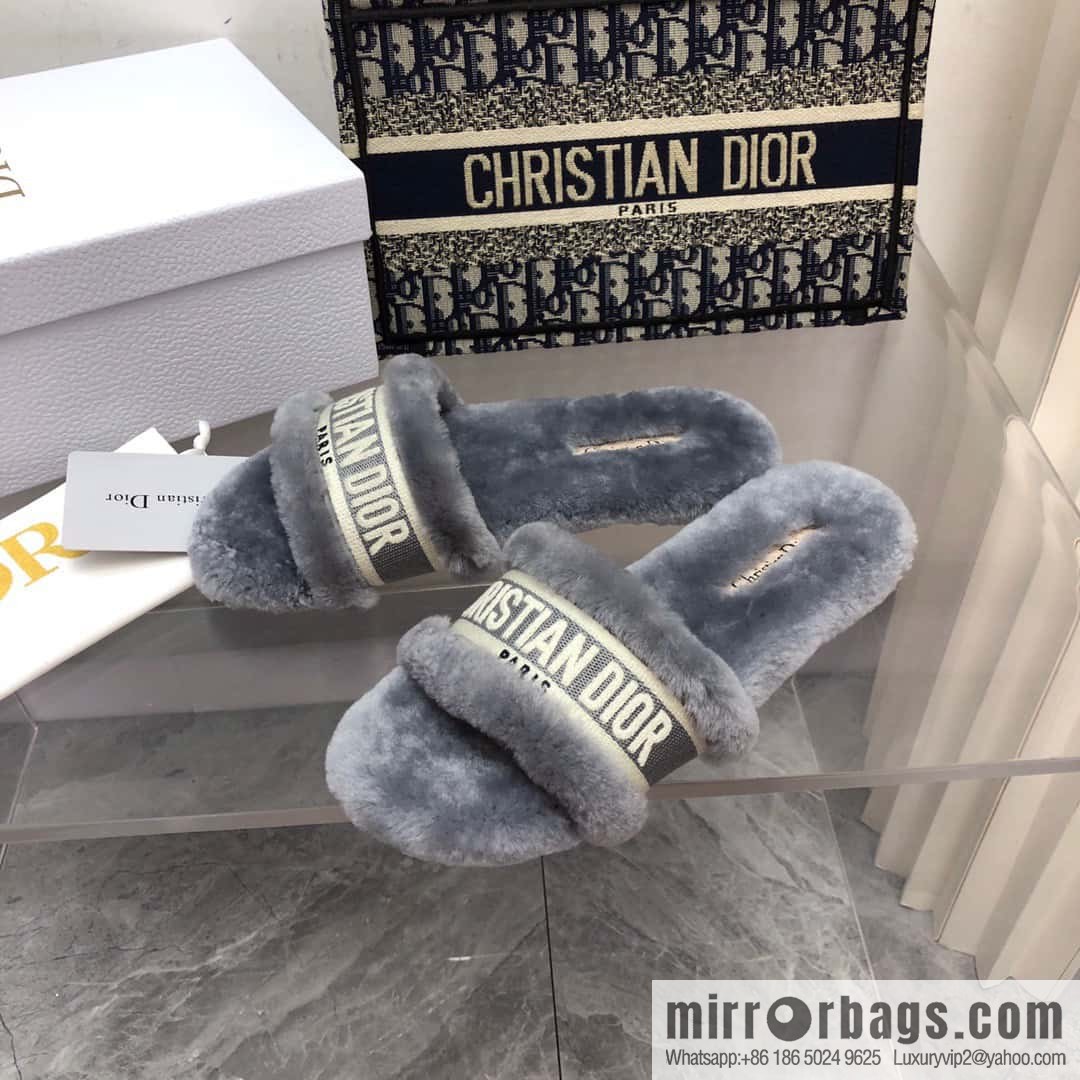 🐰🐰New color 2023-CD wool mop embroidered slippers series