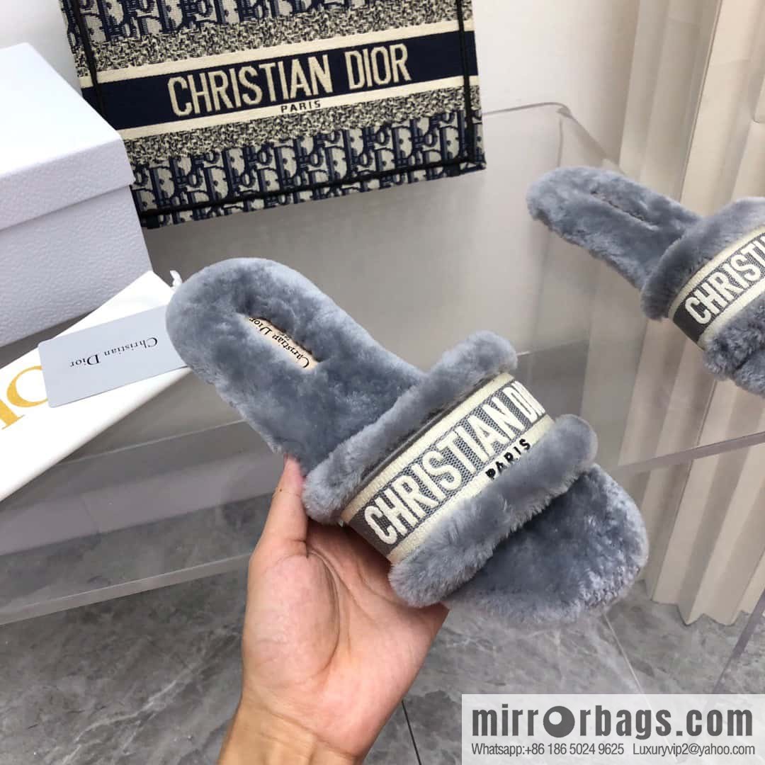 🐰🐰New color 2023-CD wool mop embroidered slippers series