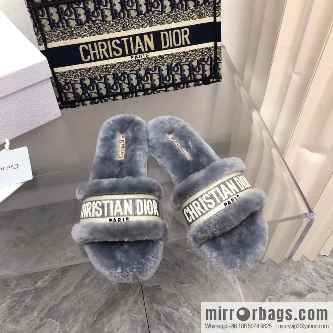 🐰🐰New color 2023-CD wool mop embroidered slippers series