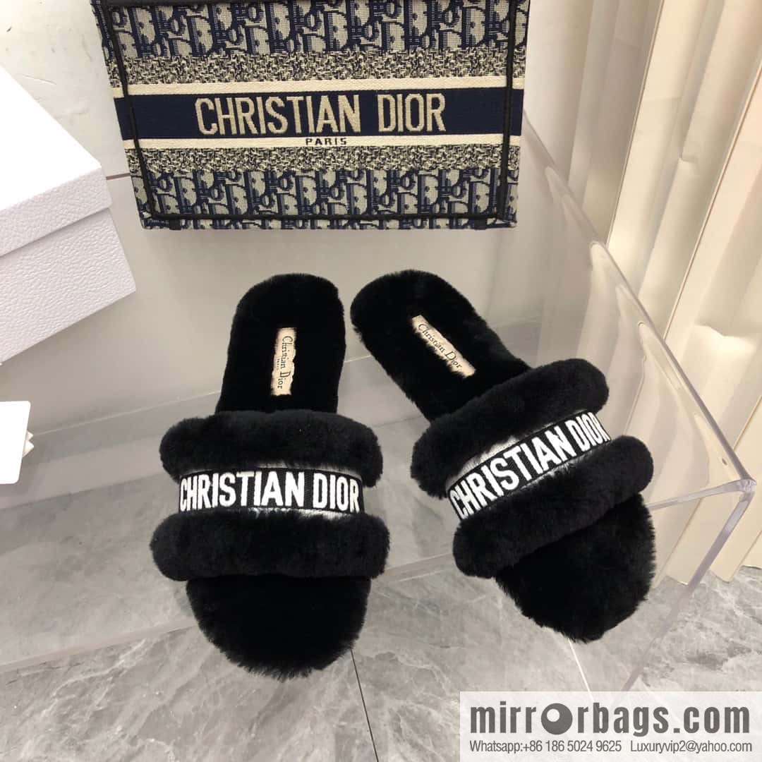 🐰🐰New color 2023-CD wool mop embroidered slippers series