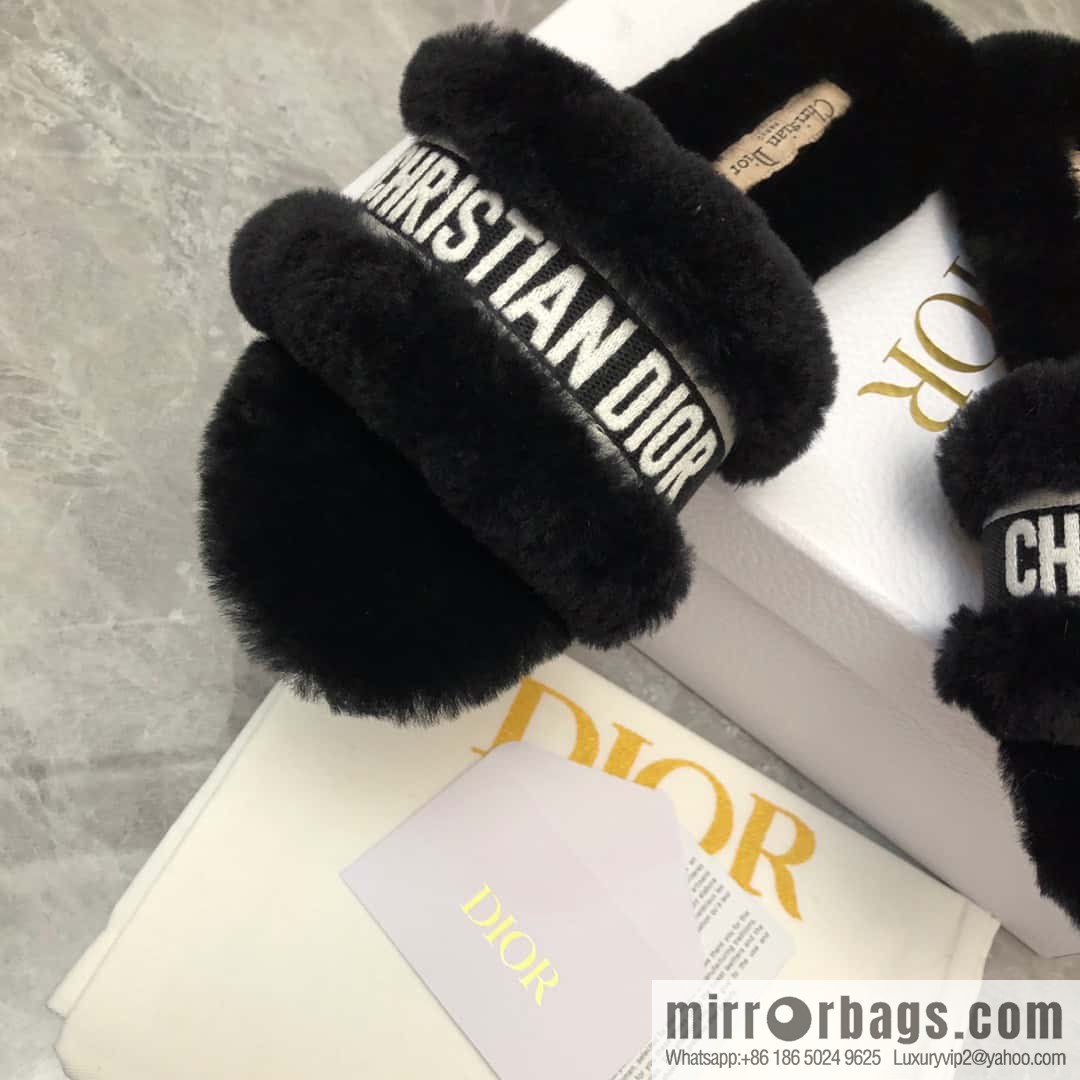 🐰🐰New color 2023-CD wool mop embroidered slippers series