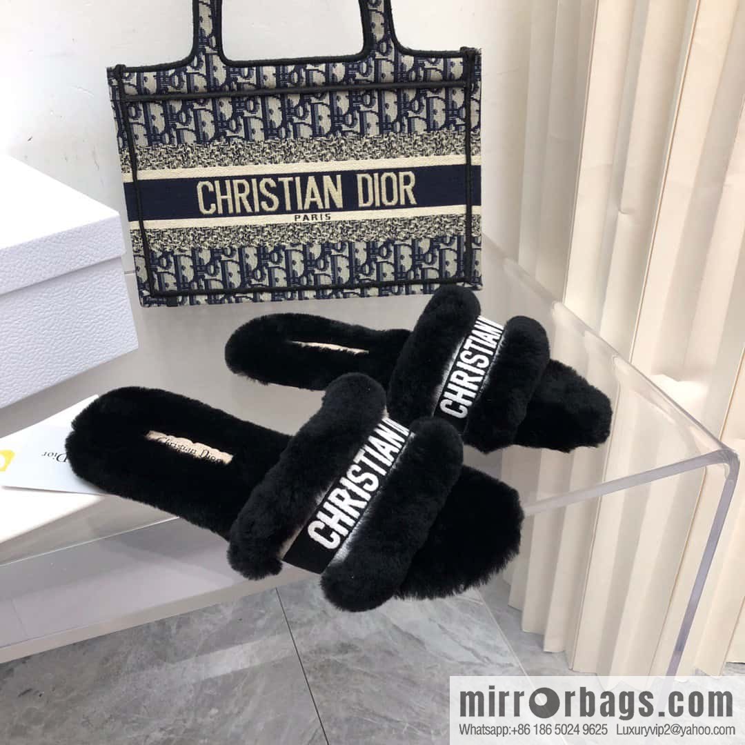 🐰🐰New color 2023-CD wool mop embroidered slippers series