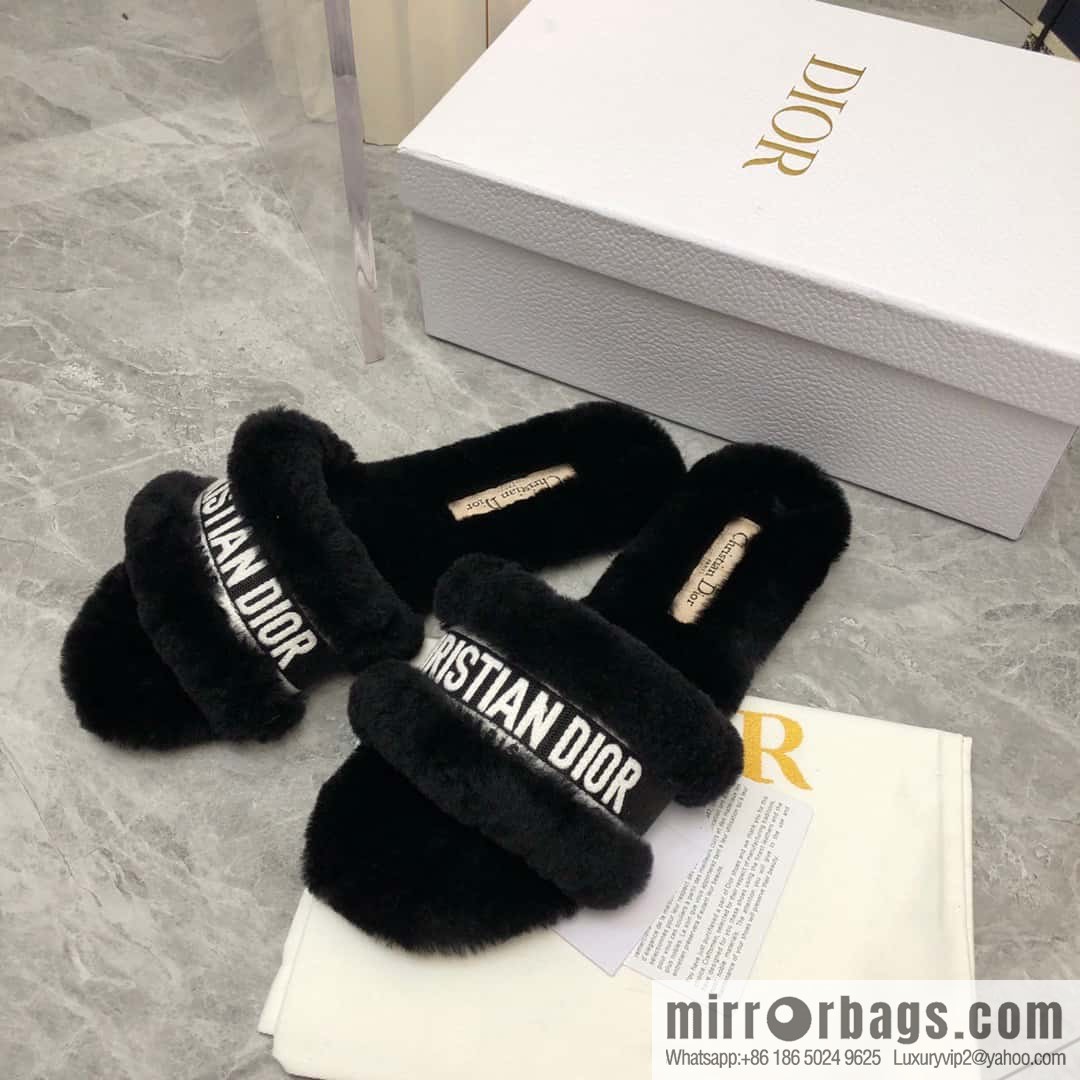 🐰🐰New color 2023-CD wool mop embroidered slippers series