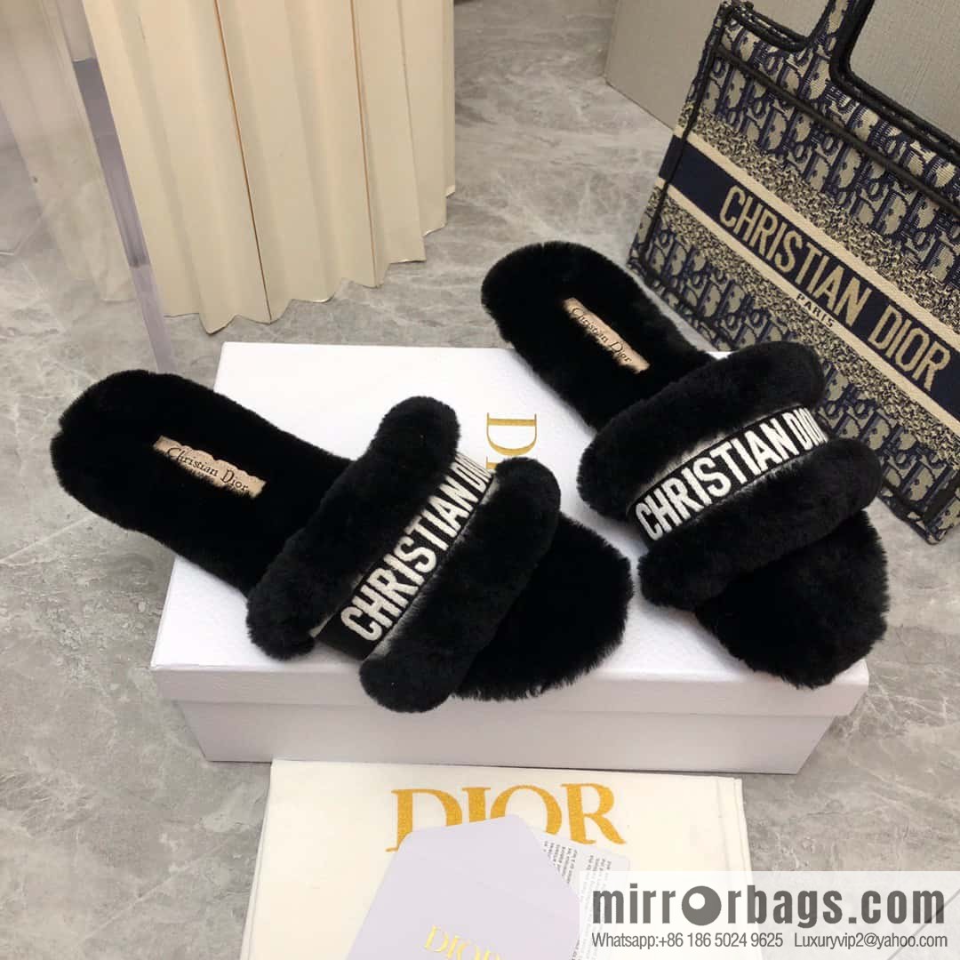 🐰🐰New color 2023-CD wool mop embroidered slippers series