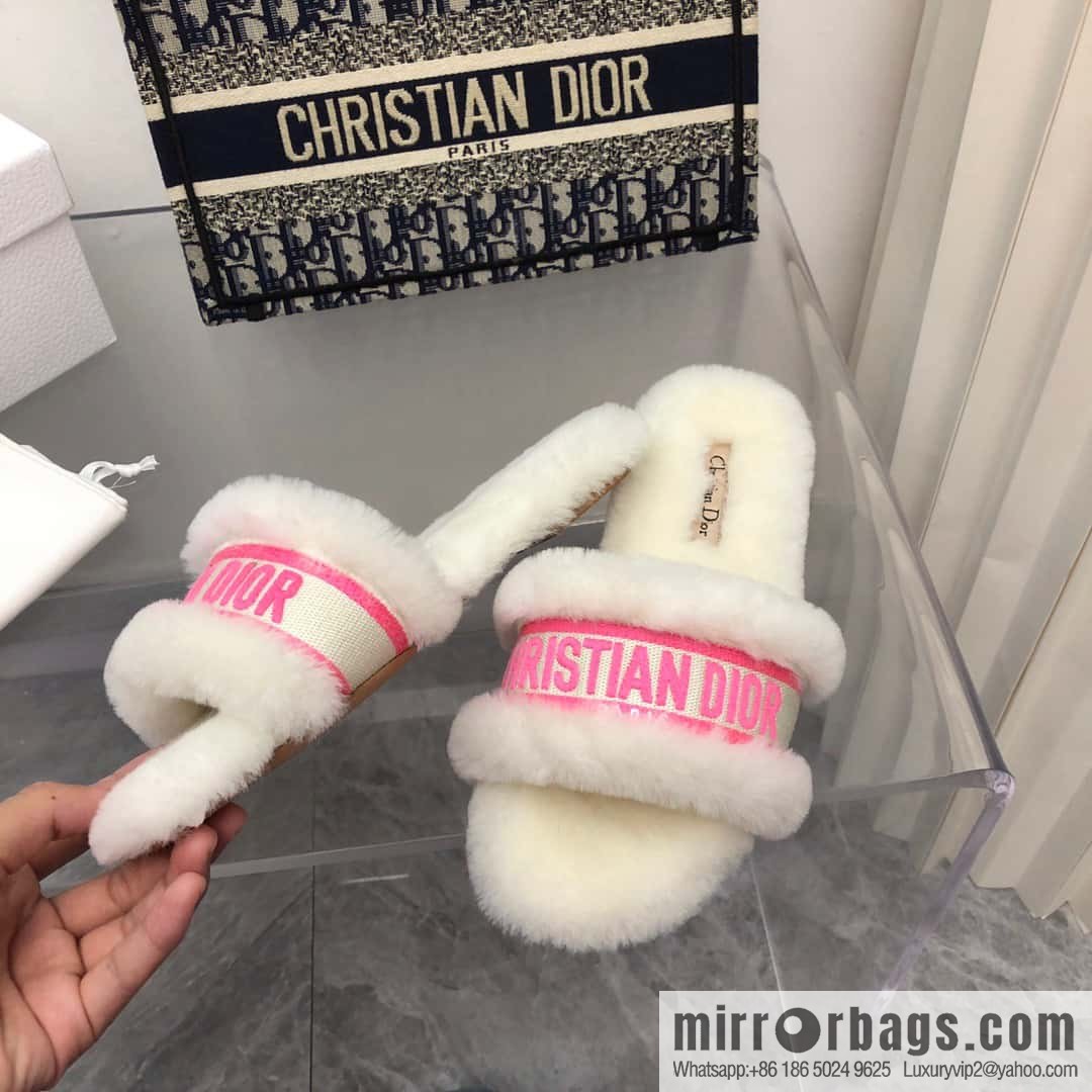 🐰🐰New color 2023-CD wool mop embroidered slippers series