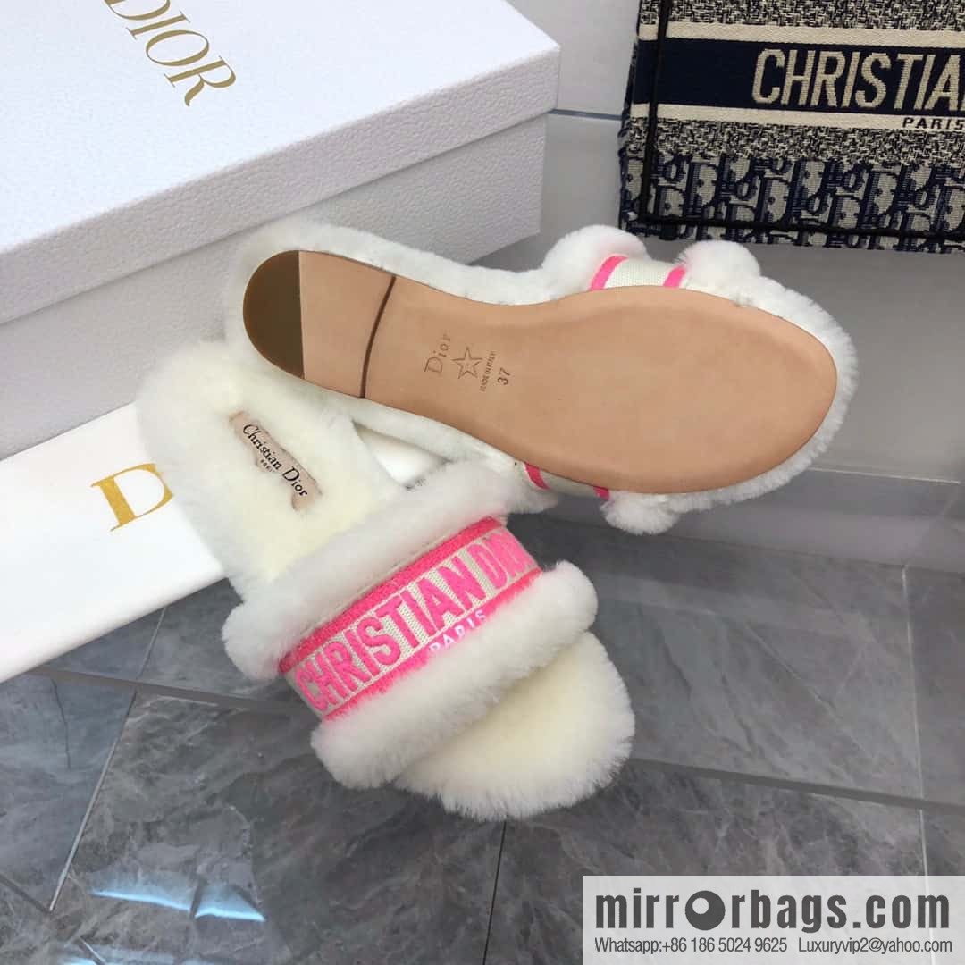🐰🐰New color 2023-CD wool mop embroidered slippers series