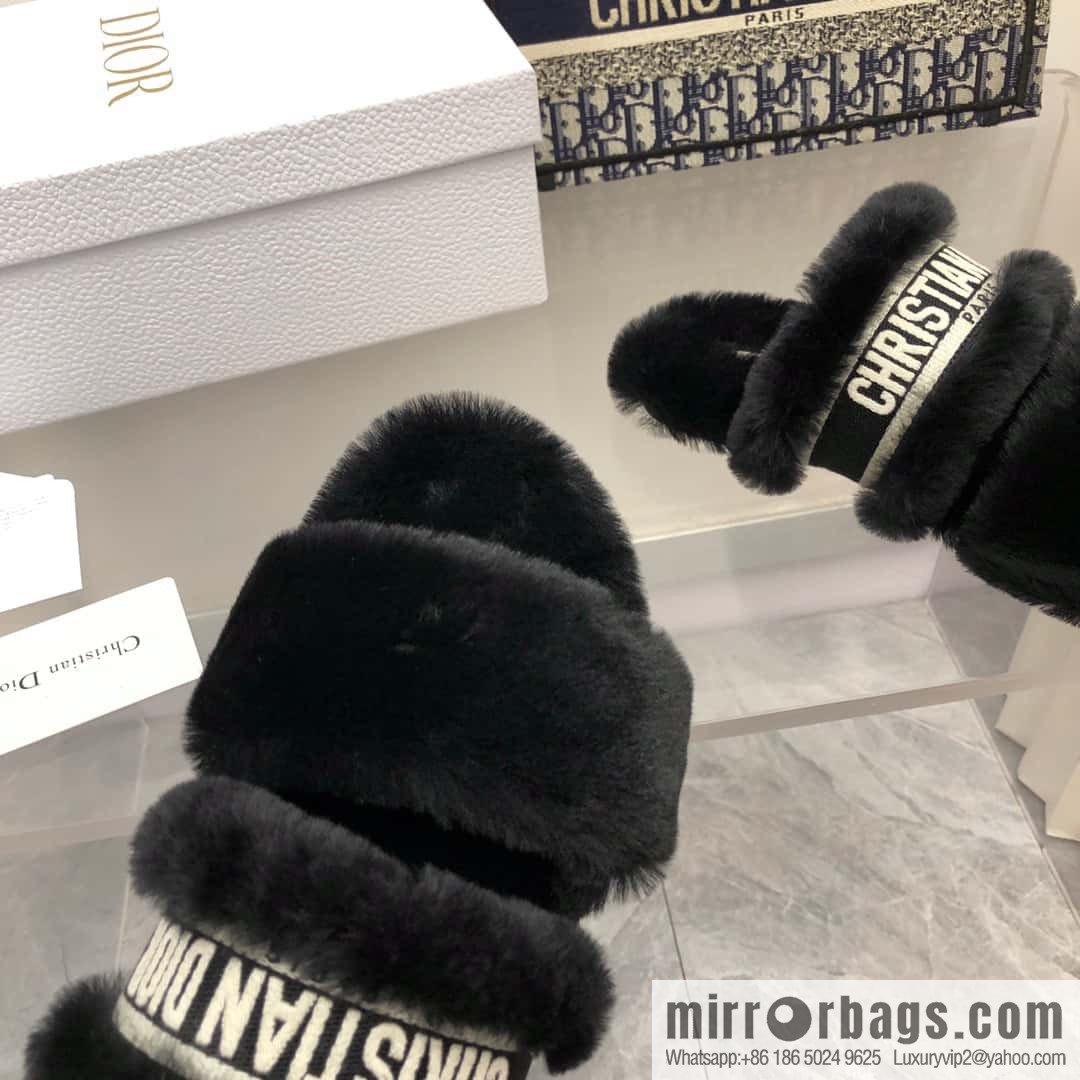 🐰🐰2023-Dior/Dior, white embroidered striped logo velvet one-word flat slippers autumn and winter new wool slippers