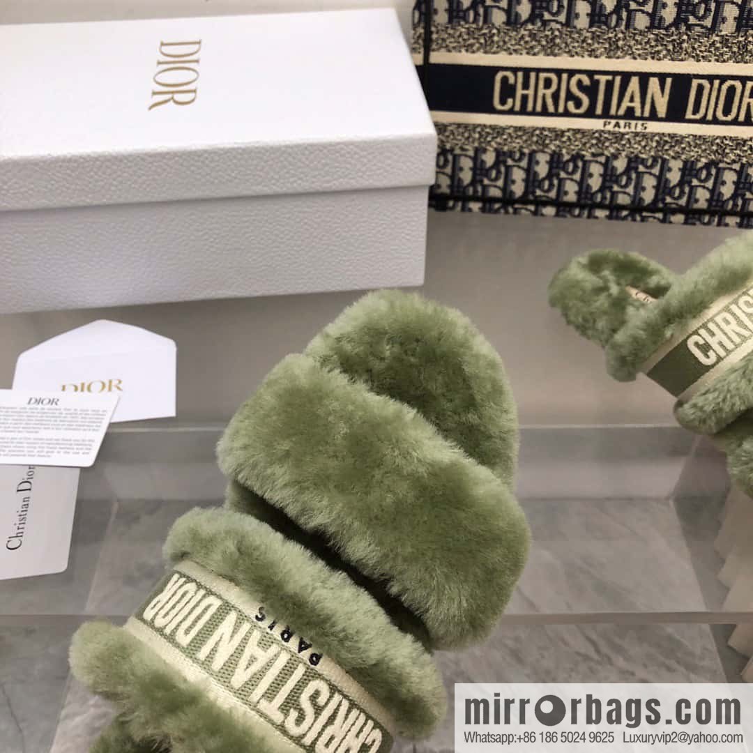 🐰🐰2023-Dior/Dior, white embroidered striped logo velvet one-word flat slippers autumn and winter new wool slippers