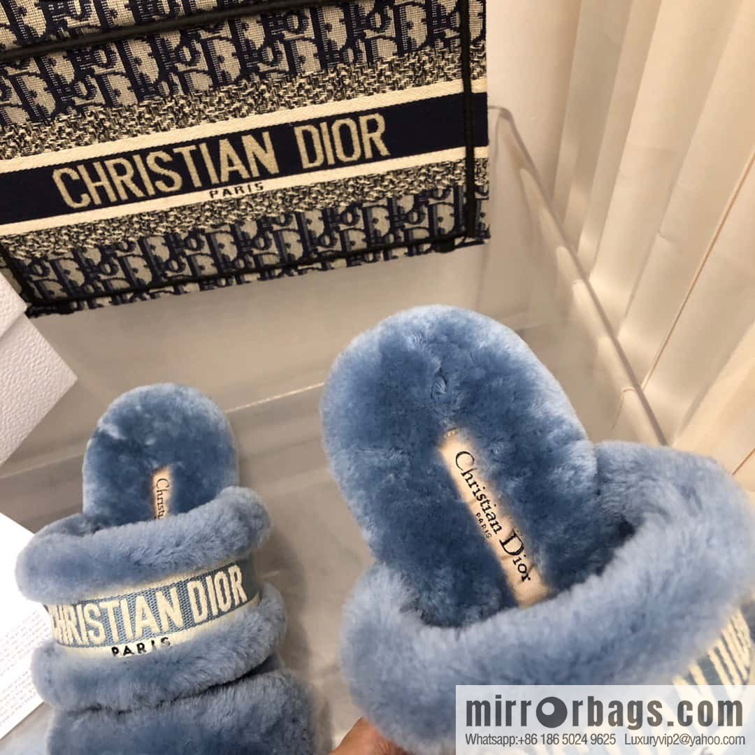 🐰🐰2023-Dior/Dior, white embroidered striped logo velvet one-word flat slippers autumn and winter new wool slippers