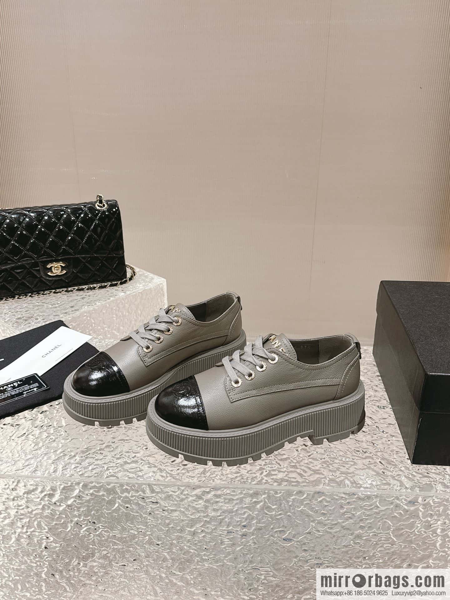 🐰🐰𝐂𝐡*𝐧𝐞𝐥 23 popular [genuine grade] version of the coolest short boots, locomotive boots, loafers