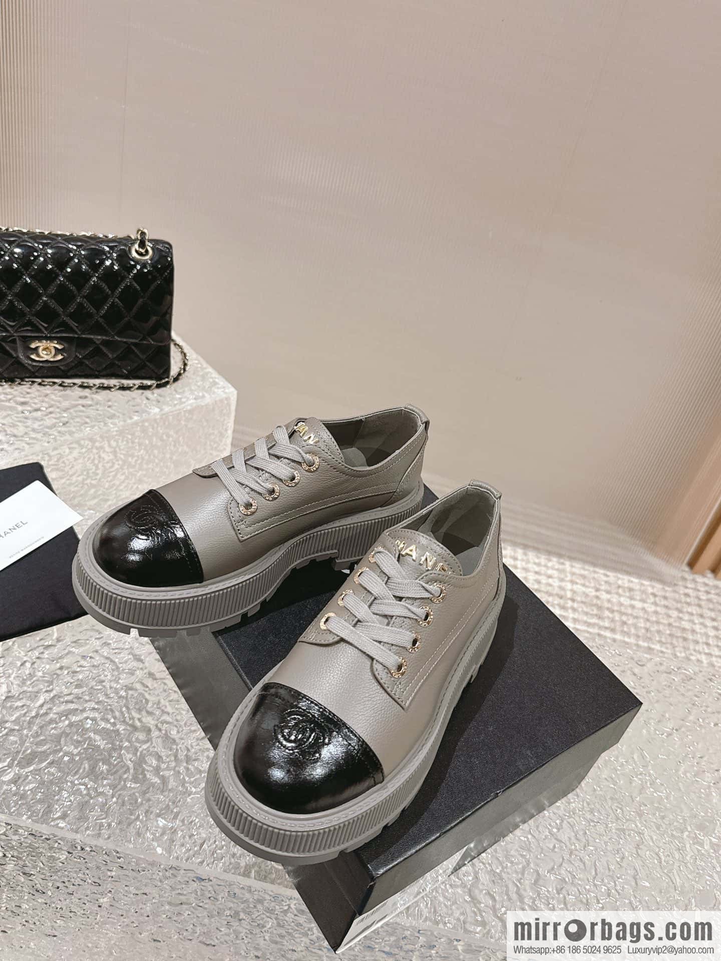 🐰🐰𝐂𝐡*𝐧𝐞𝐥 23 popular [genuine grade] version of the coolest short boots, locomotive boots, loafers