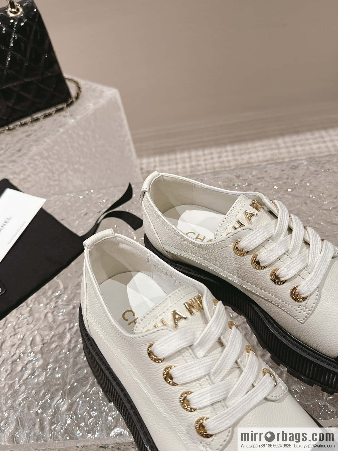 🐰🐰𝐂𝐡*𝐧𝐞𝐥 23 popular [genuine grade] version of the coolest short boots, locomotive boots, loafers
