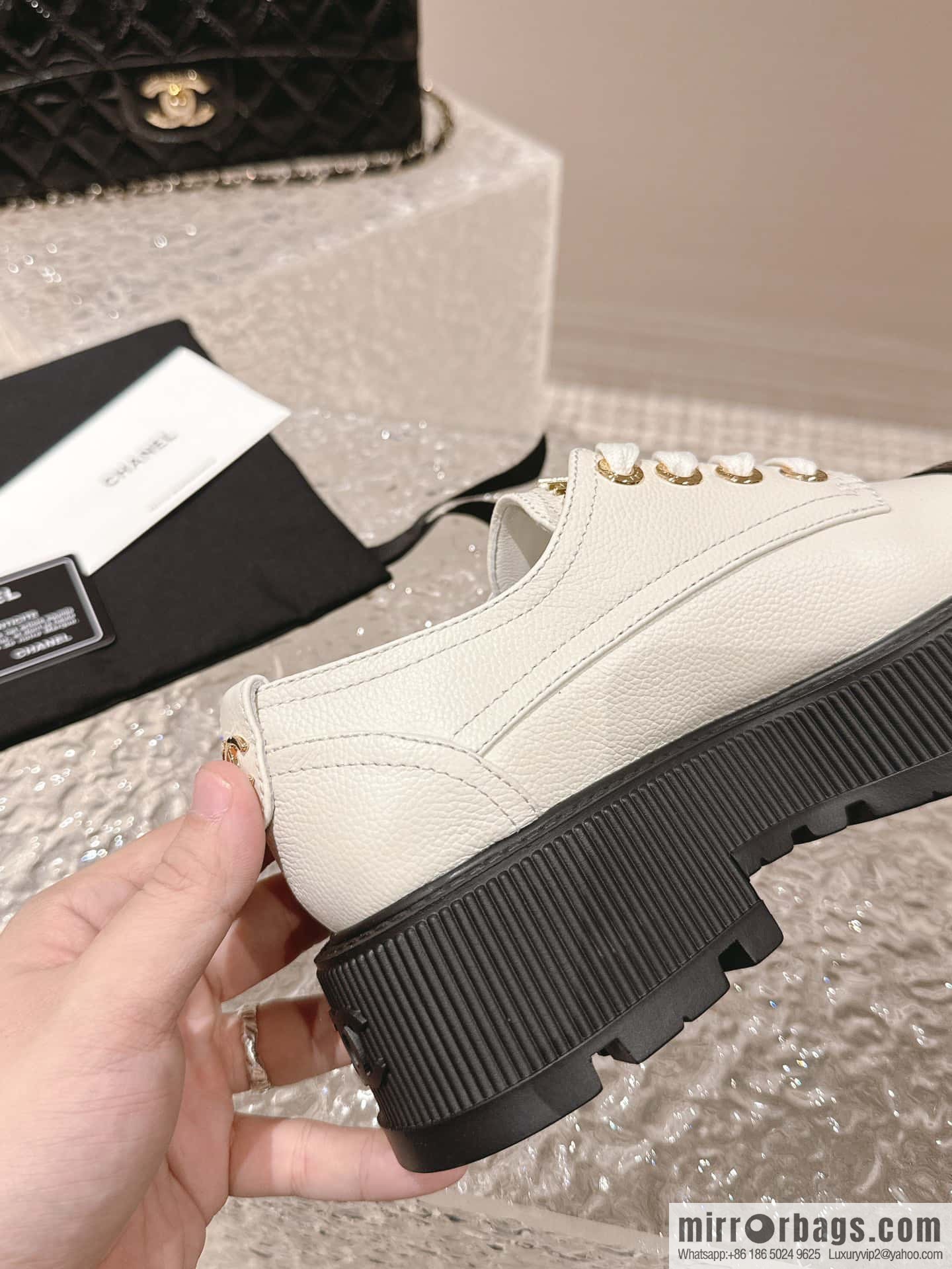 🐰🐰𝐂𝐡*𝐧𝐞𝐥 23 popular [genuine grade] version of the coolest short boots, locomotive boots, loafers
