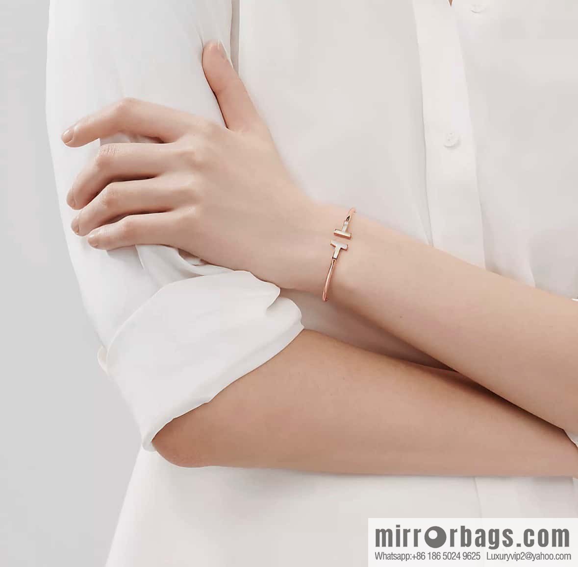 Double white shell model, white shell with diamond model ☀️ original order ☀️ Tiffany & co Tiffany, classic T series, white shell with diamond silver rose gold double T bracelet ☀️