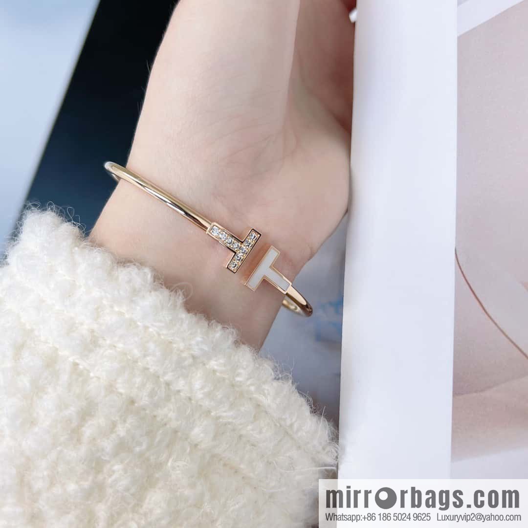 Double white shell model, white shell with diamond model ☀️ original order ☀️ Tiffany & co Tiffany, classic T series, white shell with diamond silver rose gold double T bracelet ☀️