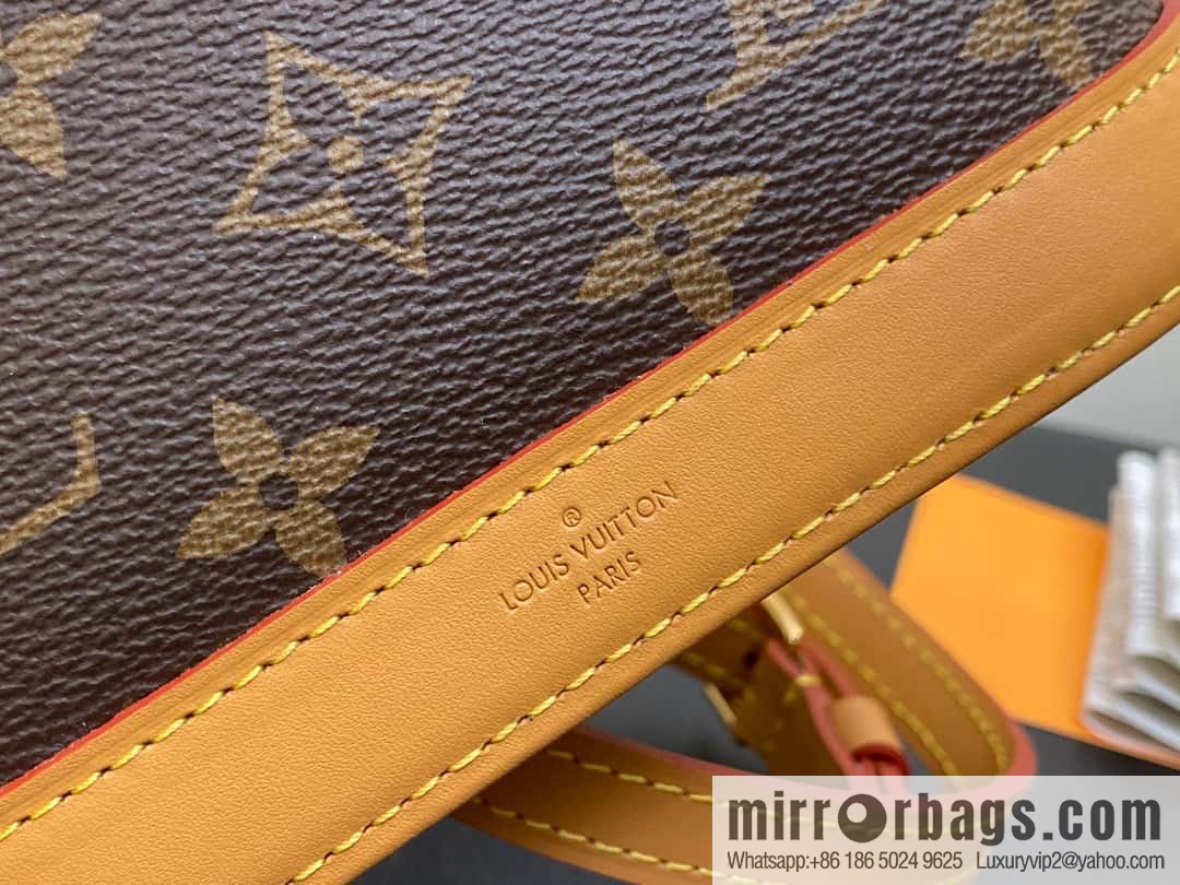 [Premium‑quality] M82717 monogram mini shell bag series New launch Nano Alma handbag