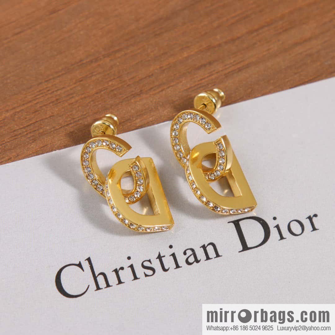 New ☑️ DIOR CD edge drill stud earrings