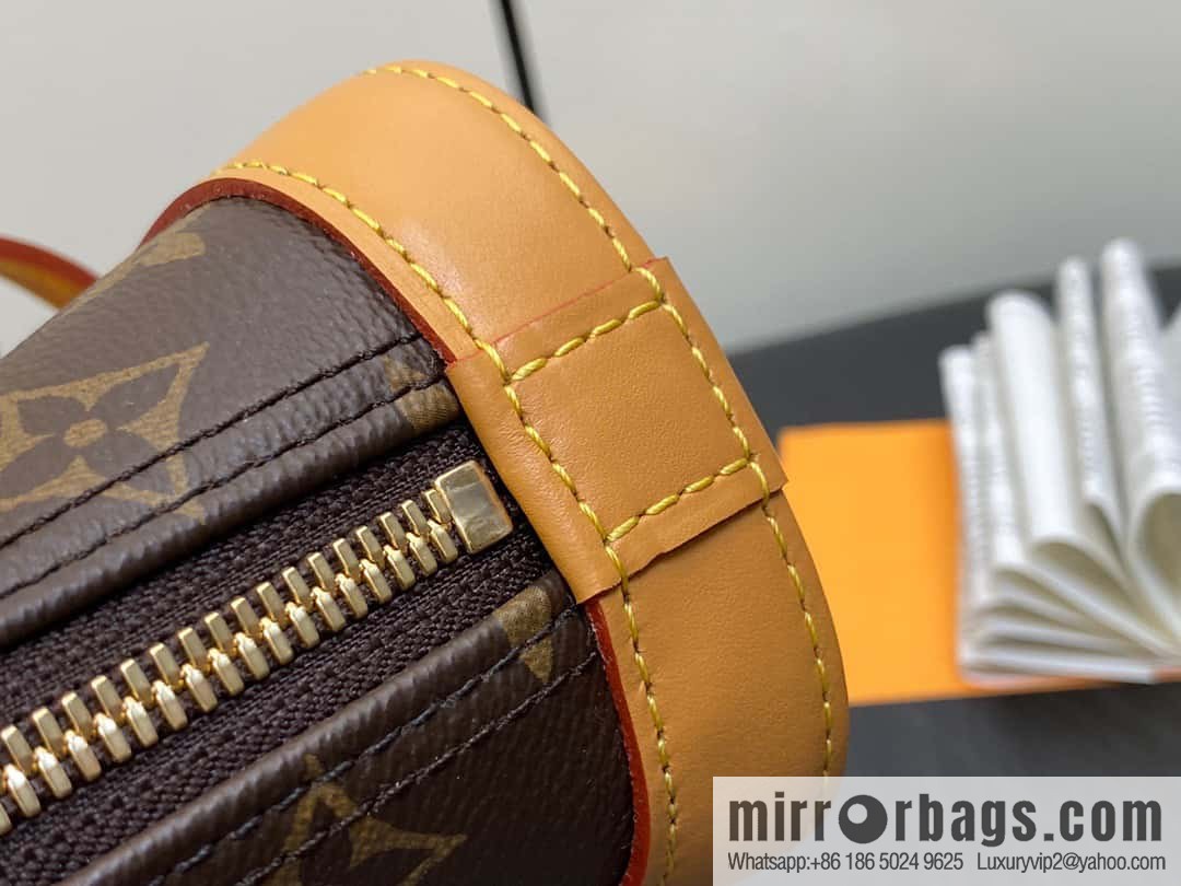 [Premium‑quality] M82717 monogram mini shell bag series New launch Nano Alma handbag