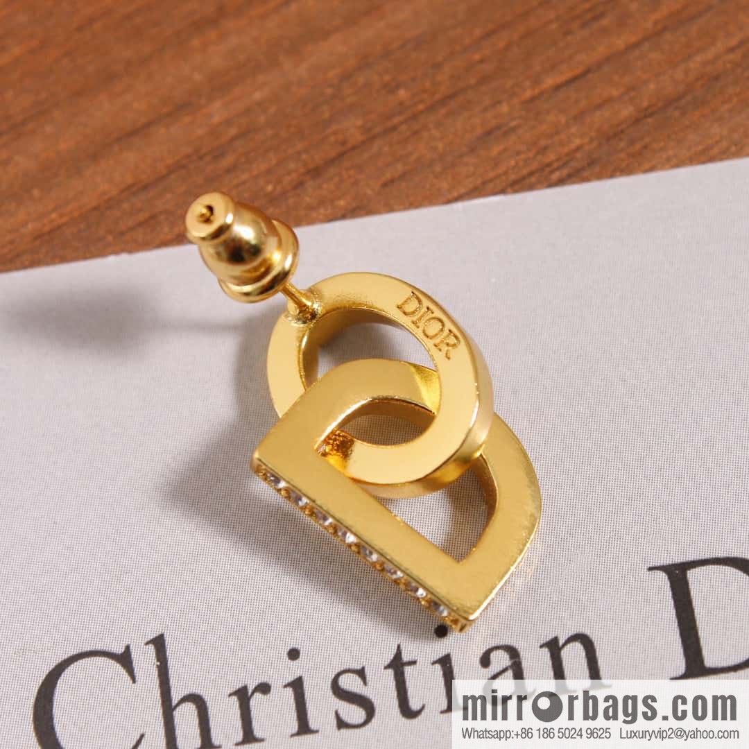 New ☑️ DIOR CD edge drill stud earrings