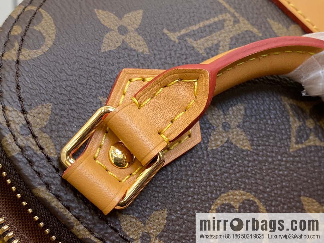 [Premium‑quality] M82717 monogram mini shell bag series New launch Nano Alma handbag