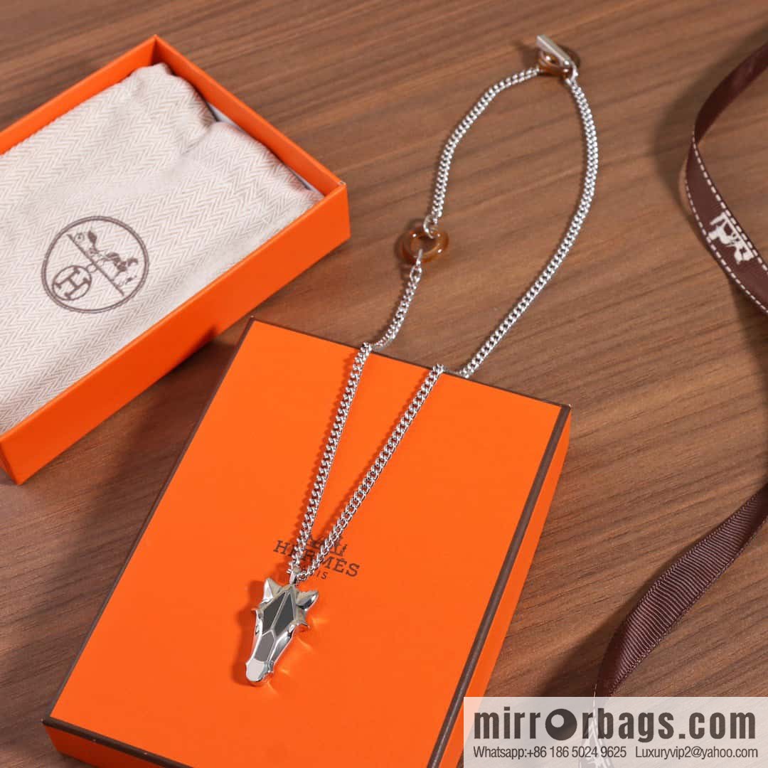 HERMES Destrier bull head horn ring necklace