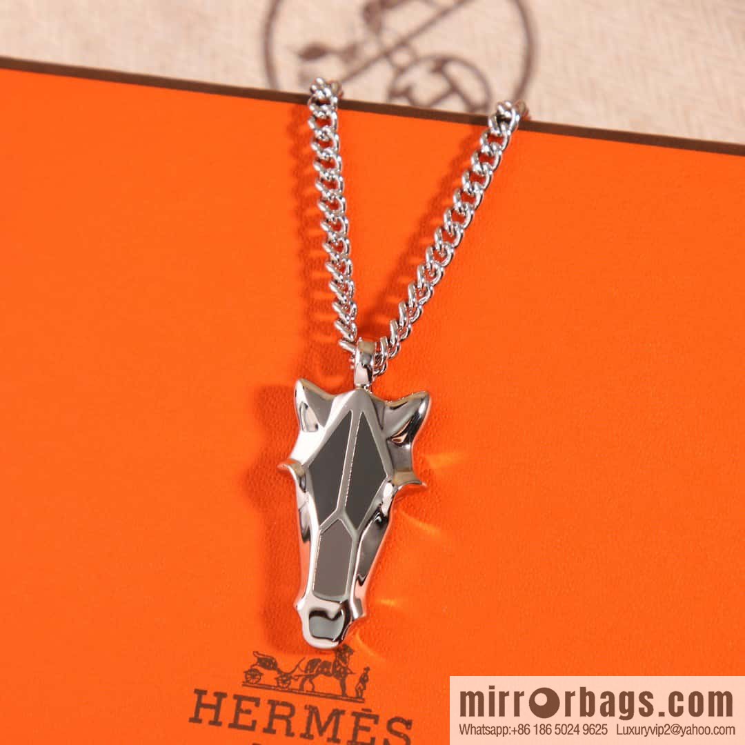 HERMES Destrier bull head horn ring necklace