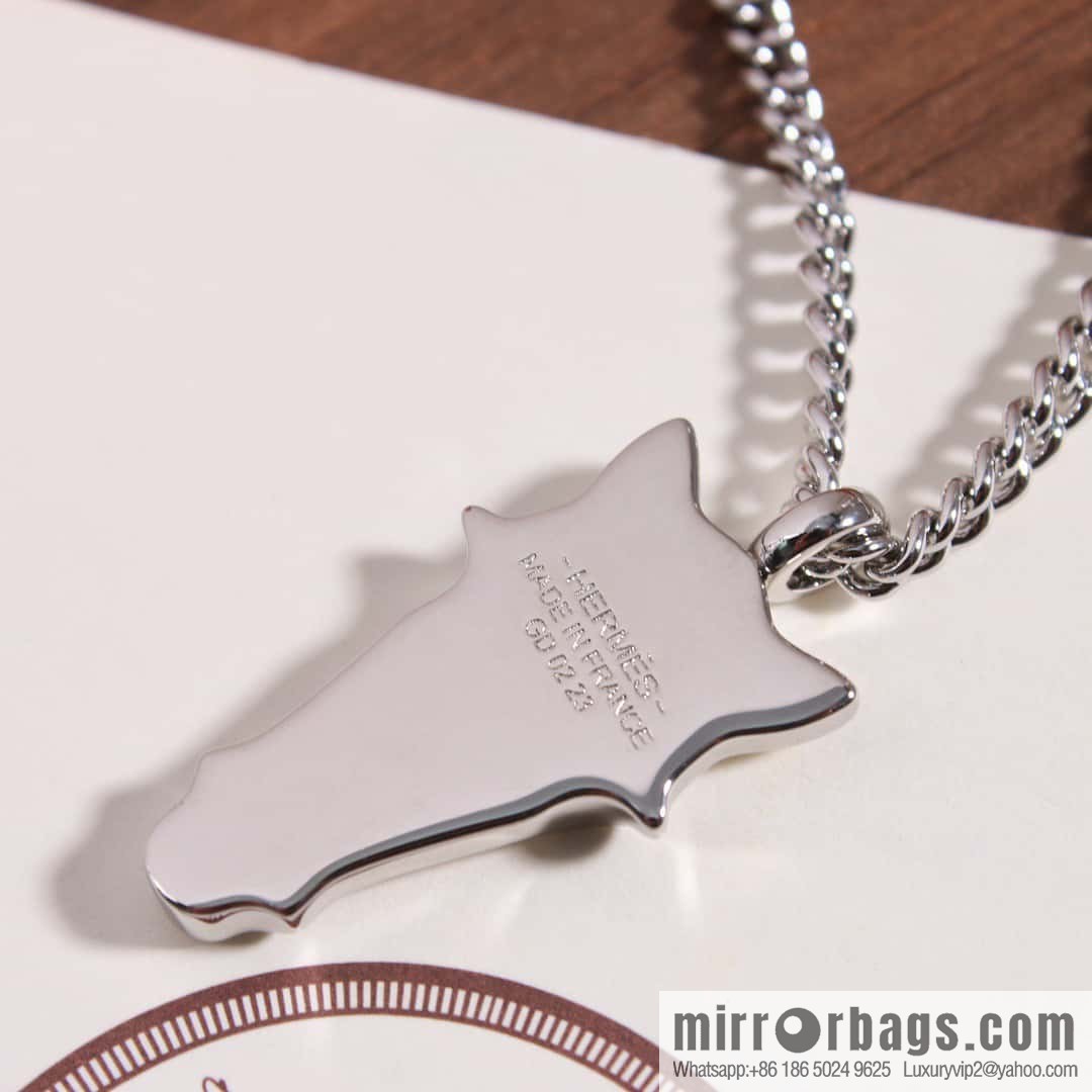 HERMES Destrier bull head horn ring necklace
