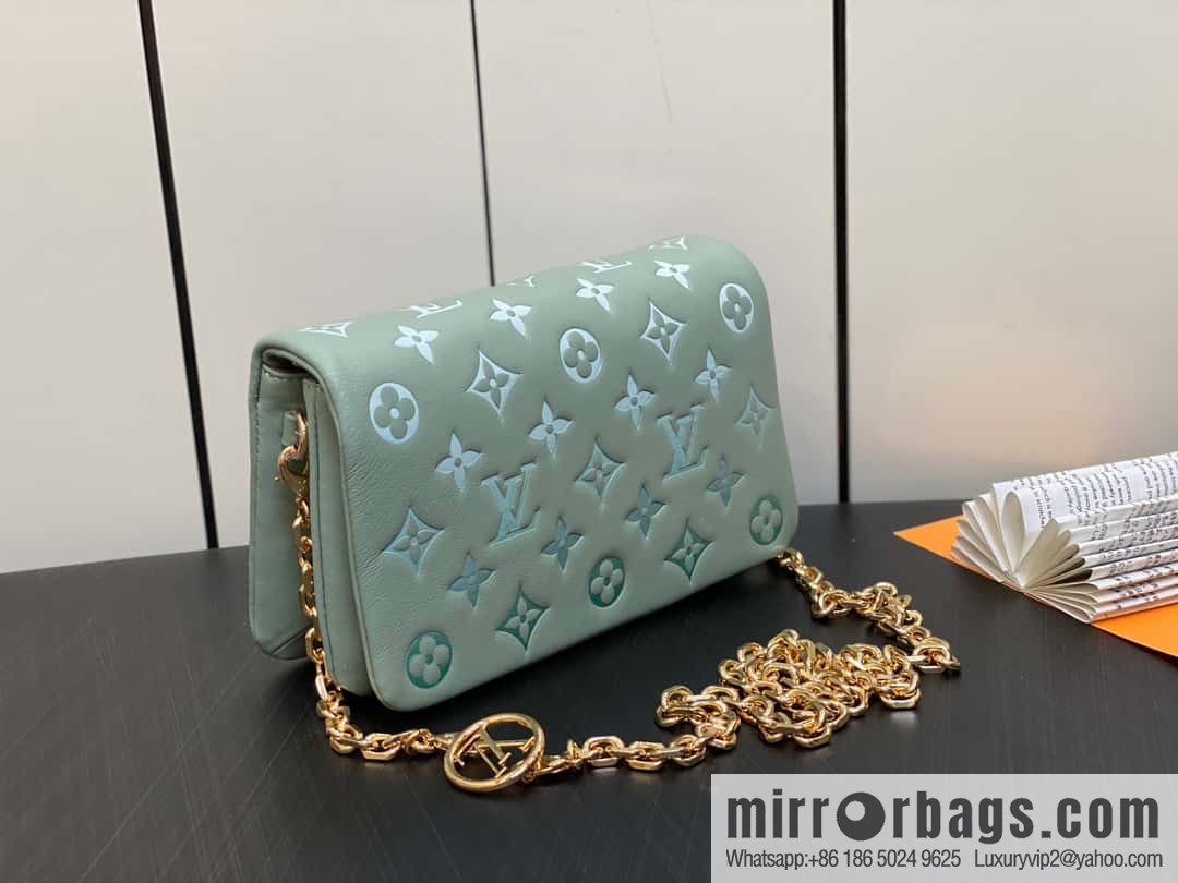 Louis Vuitton LV [Premium‑quality] M82474 green silk screen, full leather chain bag series Pochette Coussin handbag