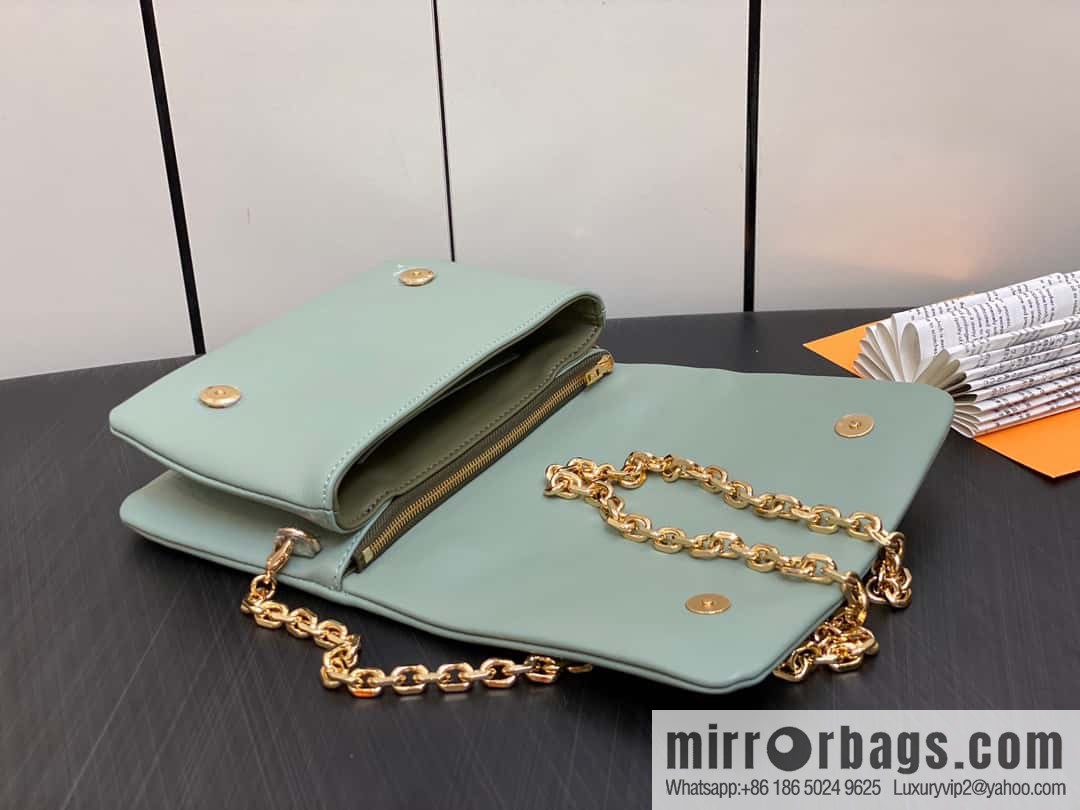 Louis Vuitton LV [Premium‑quality] M82474 green silk screen, full leather chain bag series Pochette Coussin handbag