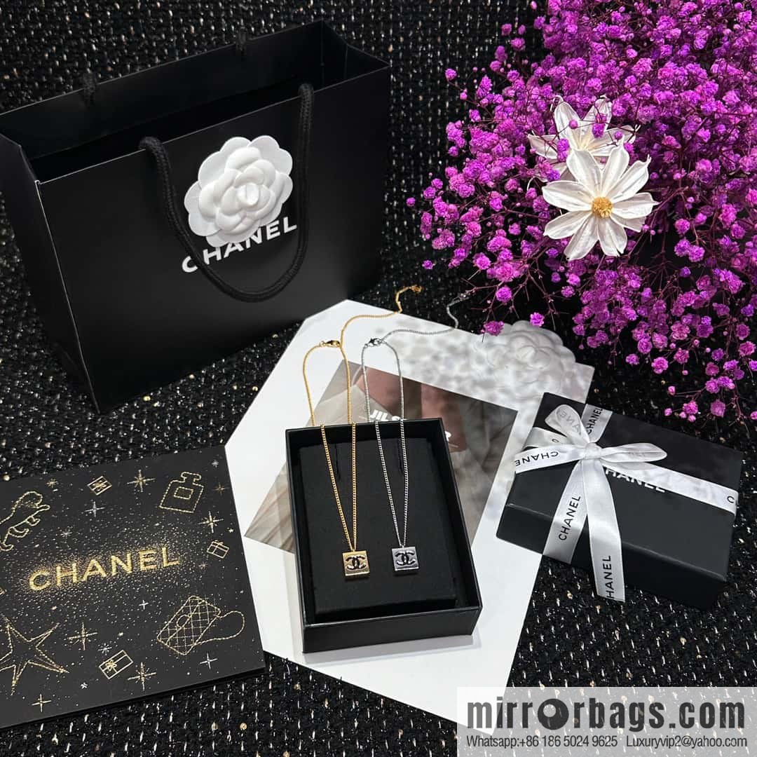❗️New ❗️ Chanel necklace ☀️ new ☑️ Chanel medieval series square double c necklace ☀️