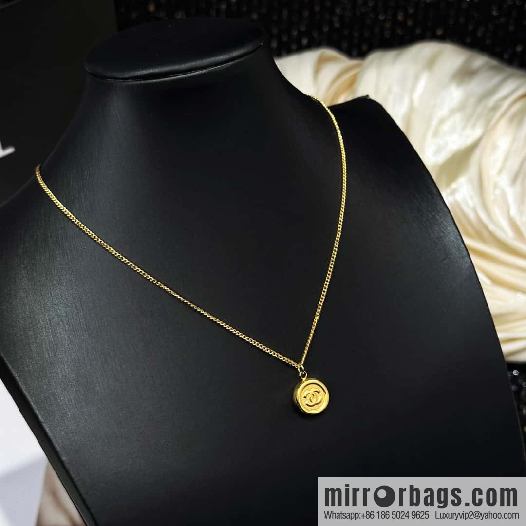 ❗️New ❗️ Chanel necklace ☀️ new ☑️ Chanel medieval series round double c necklace ☀️