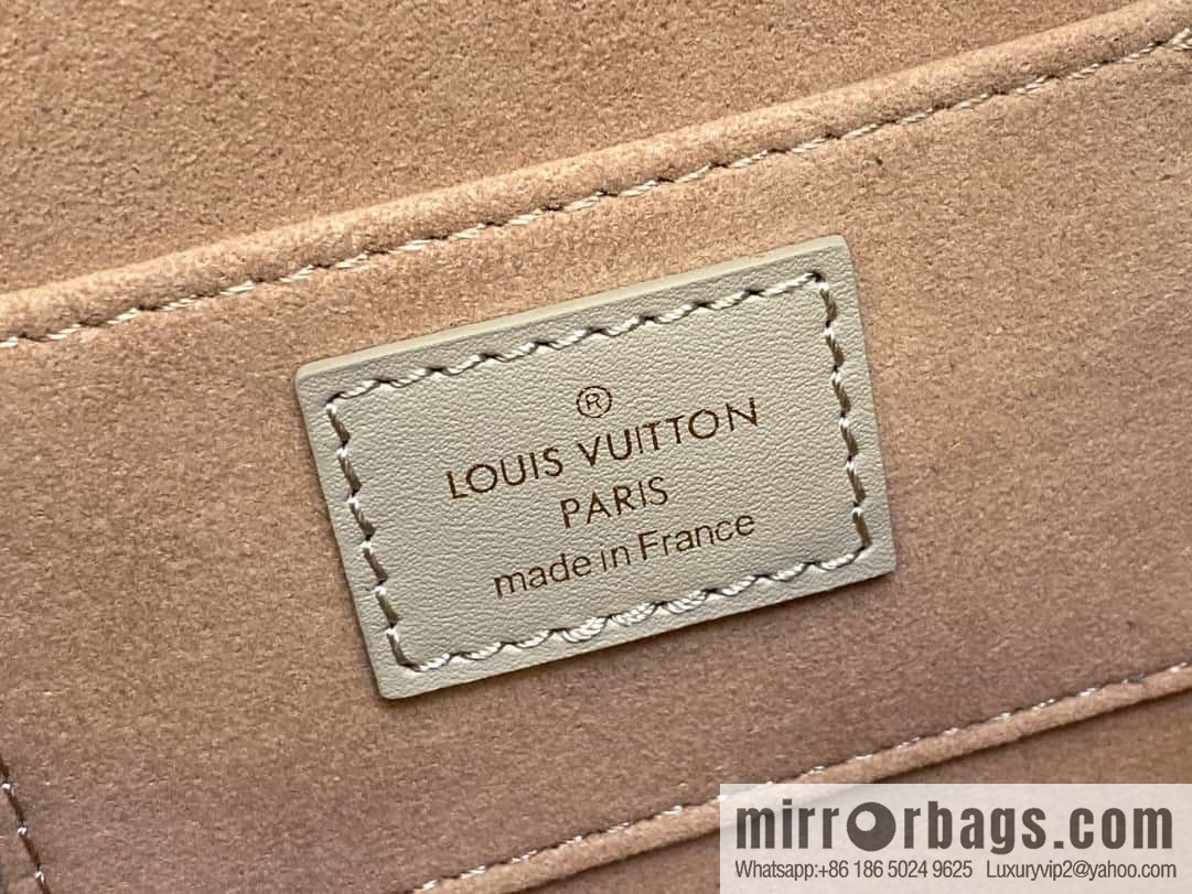 [Boutique‑grade] M23559 khaki epi Dauphine series Dauphine mini handbag