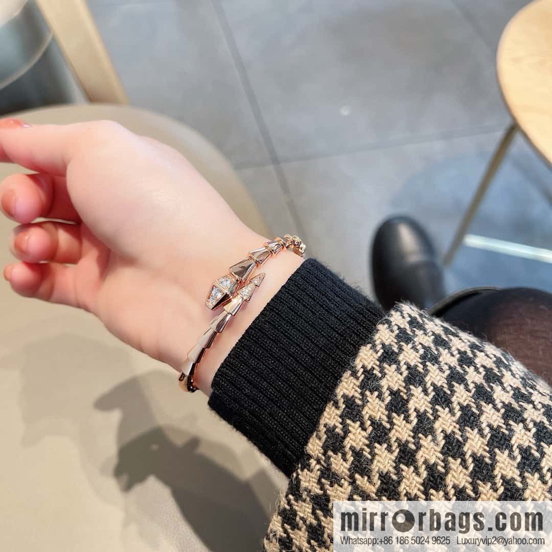 ❗️CNC Version ❗️ ☀️ Bulgari BVLGARI Narrow Edition Headtail Bracelet with Drilled Snake Bone ☀️ Rose Gold, Silver ☀