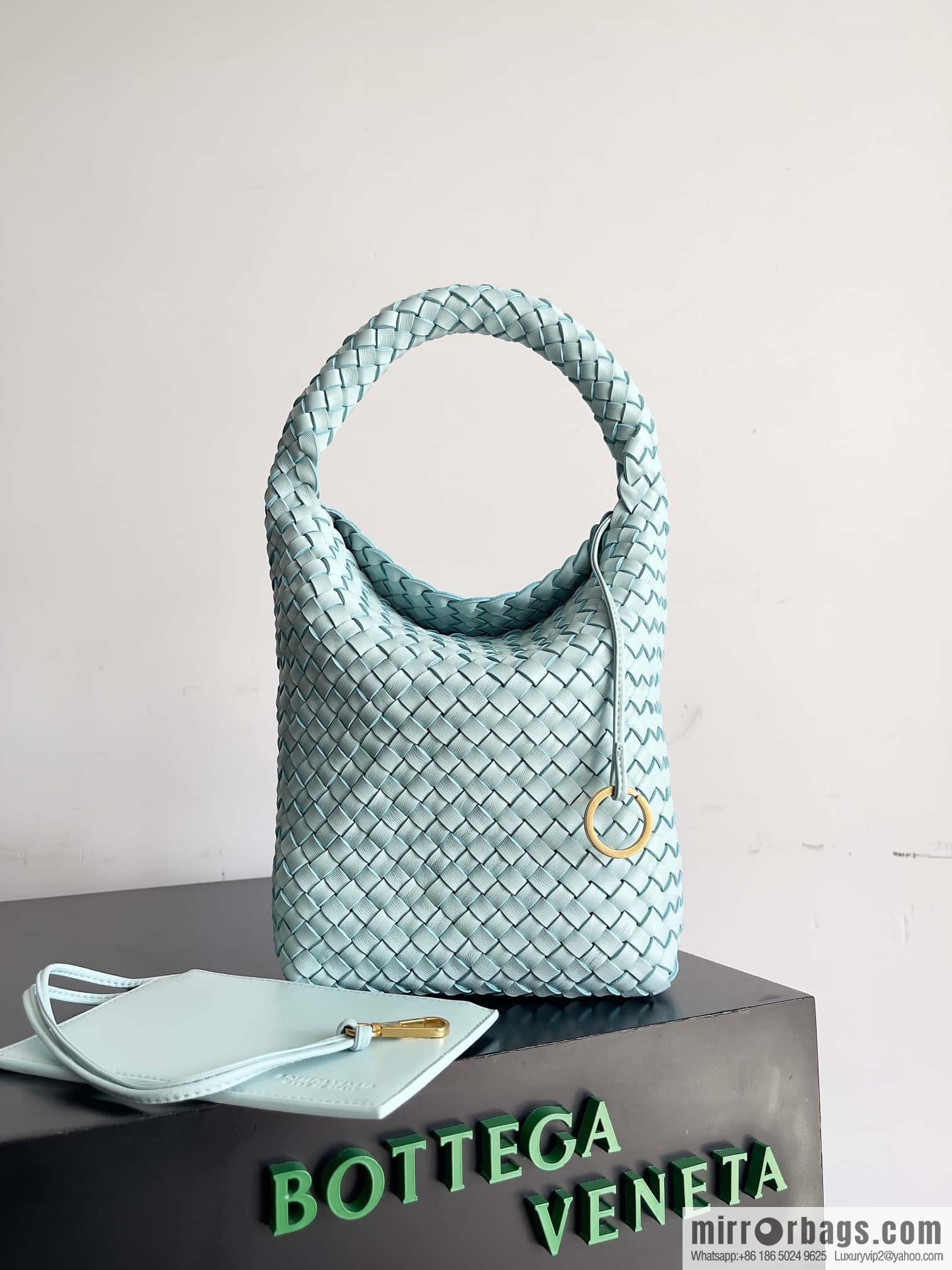 BV Cabat Bucket bucket bag model number: 753172 teal blue