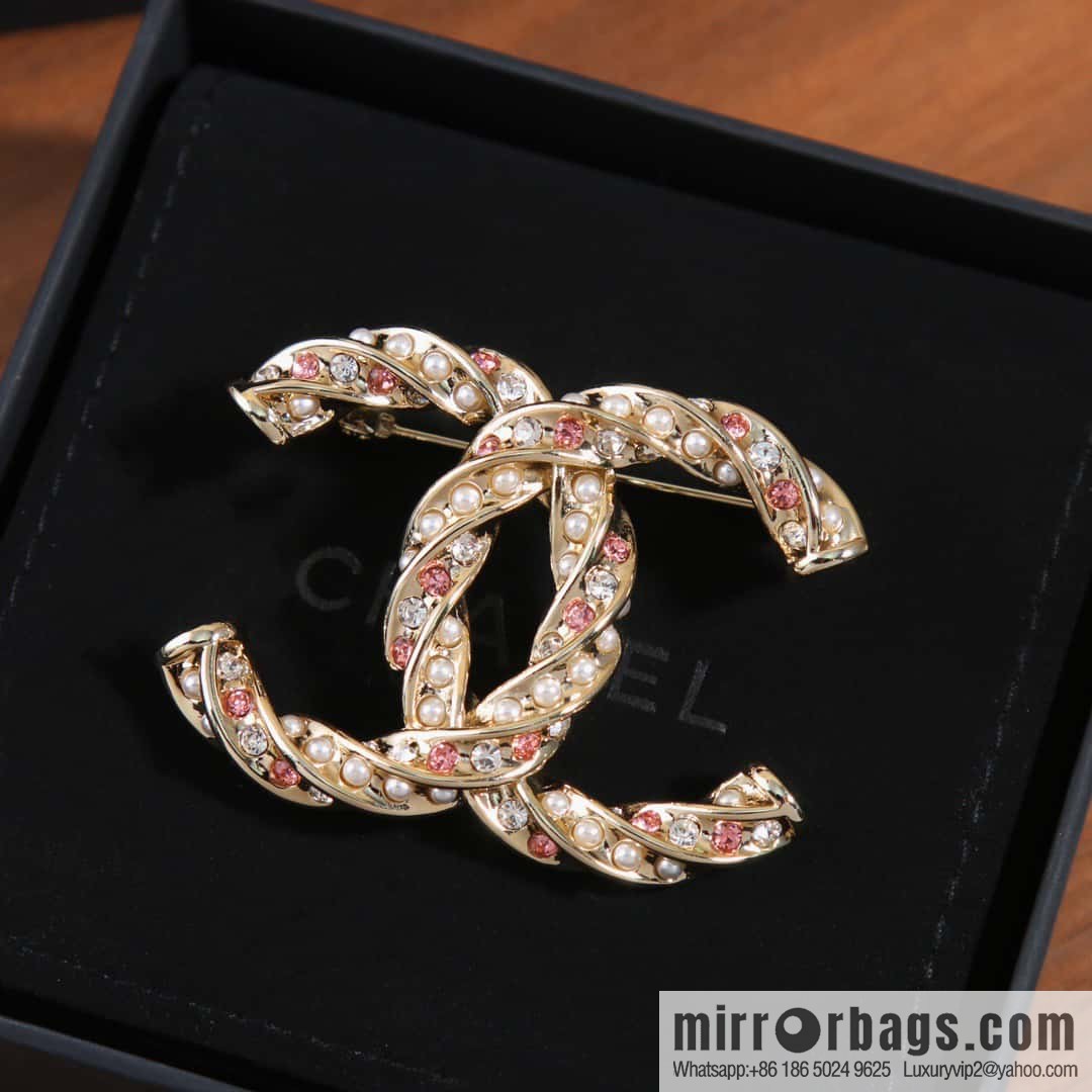 ☀️New ☑️ Chanel Double C Pink Diamond Pearl Brooch