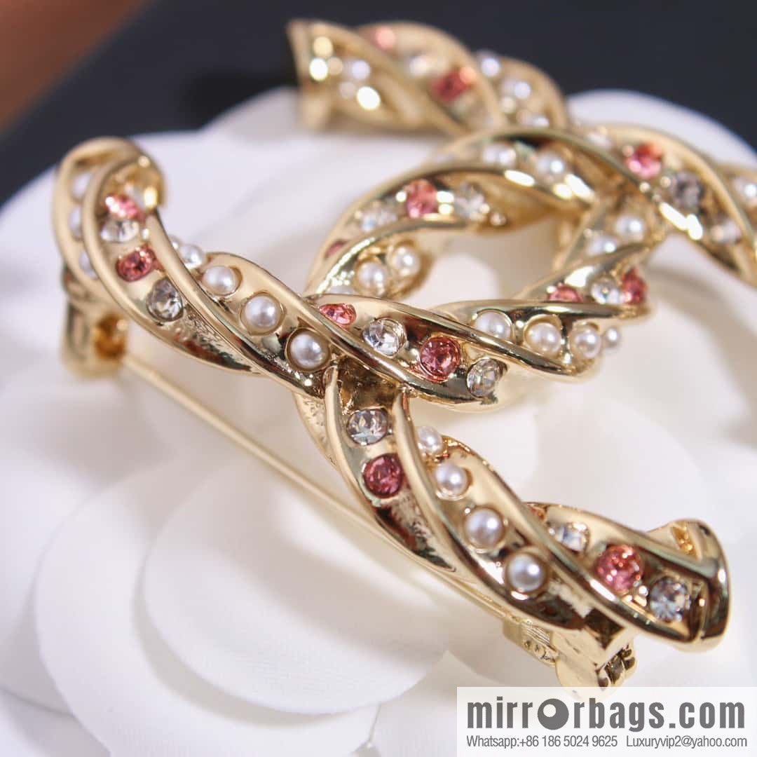 ☀️New ☑️ Chanel Double C Pink Diamond Pearl Brooch
